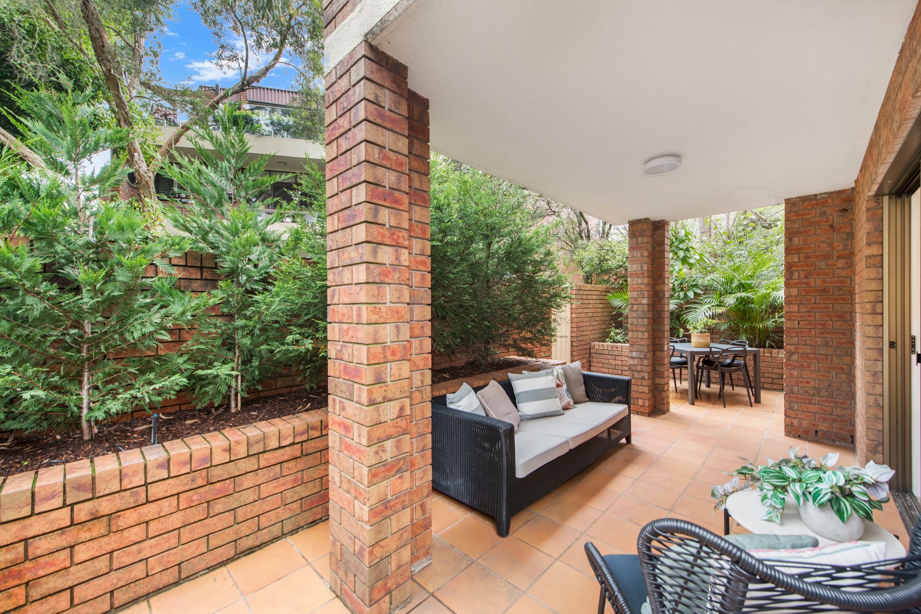 2/2-4 Fredben Avenue, Cammeray - Thumbnail 2