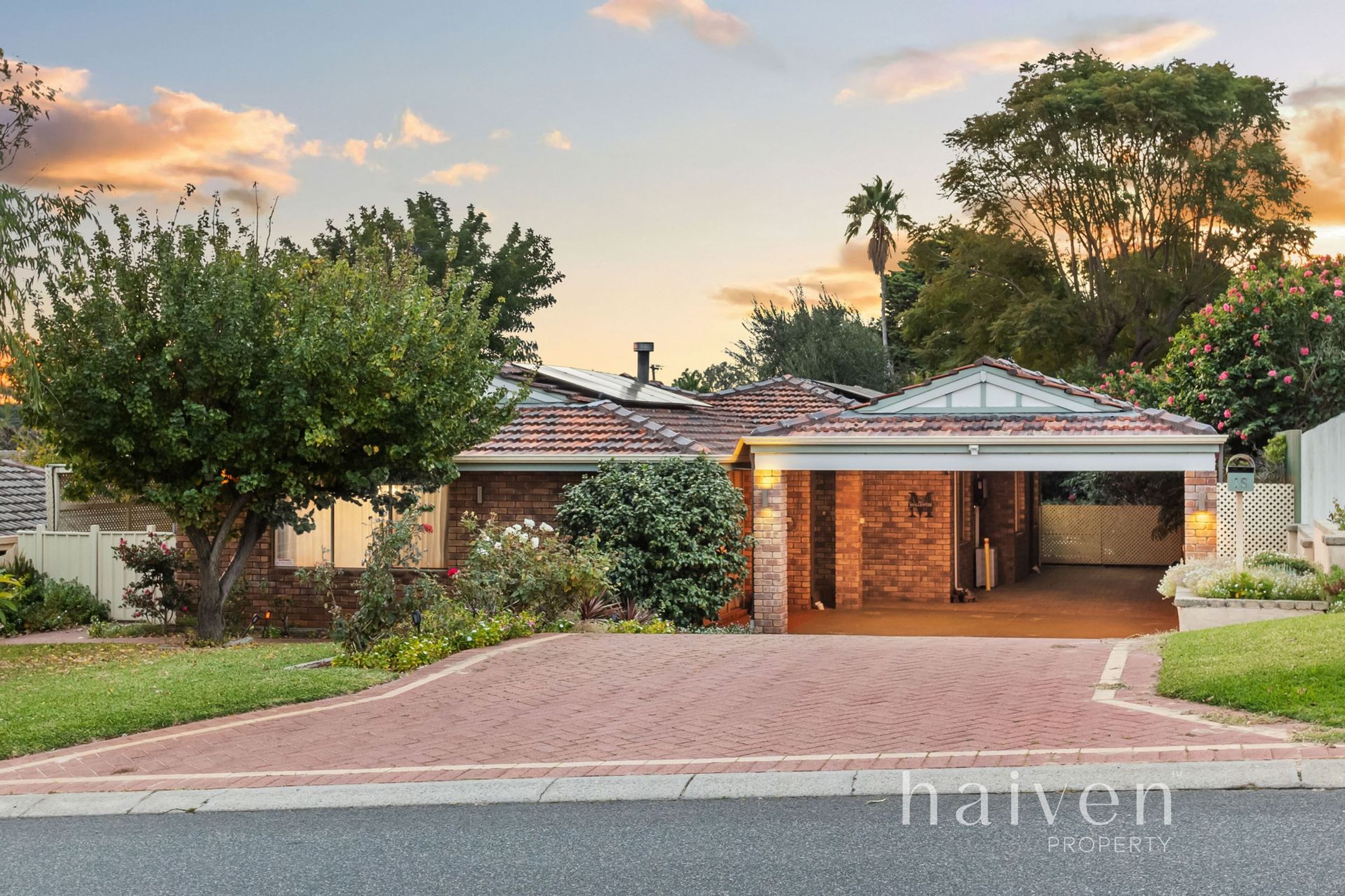 15 Yallambee Crescent