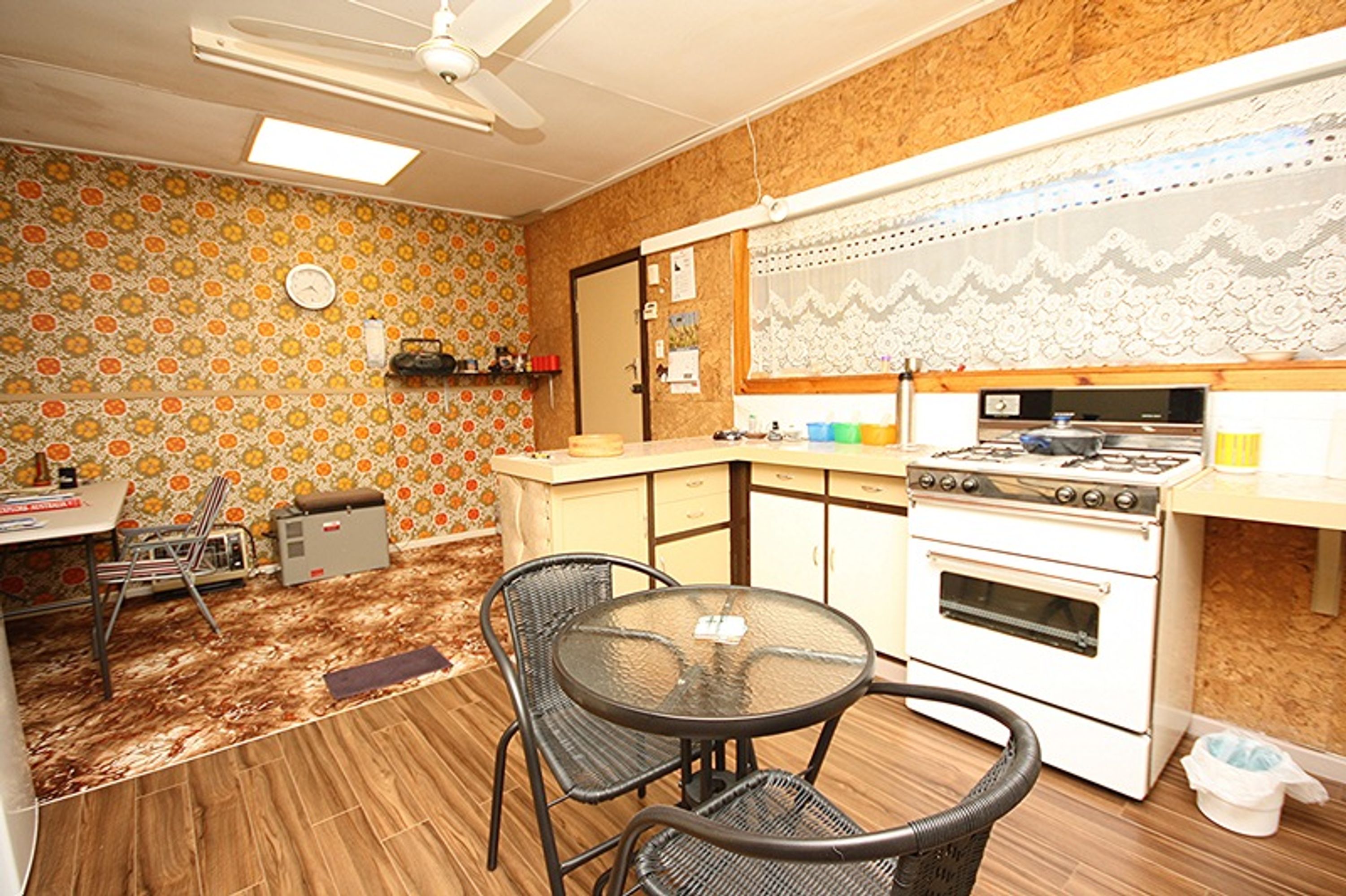 22 Clarence Street, Nhill VIC 3418, Nhill - Thumbnail 2