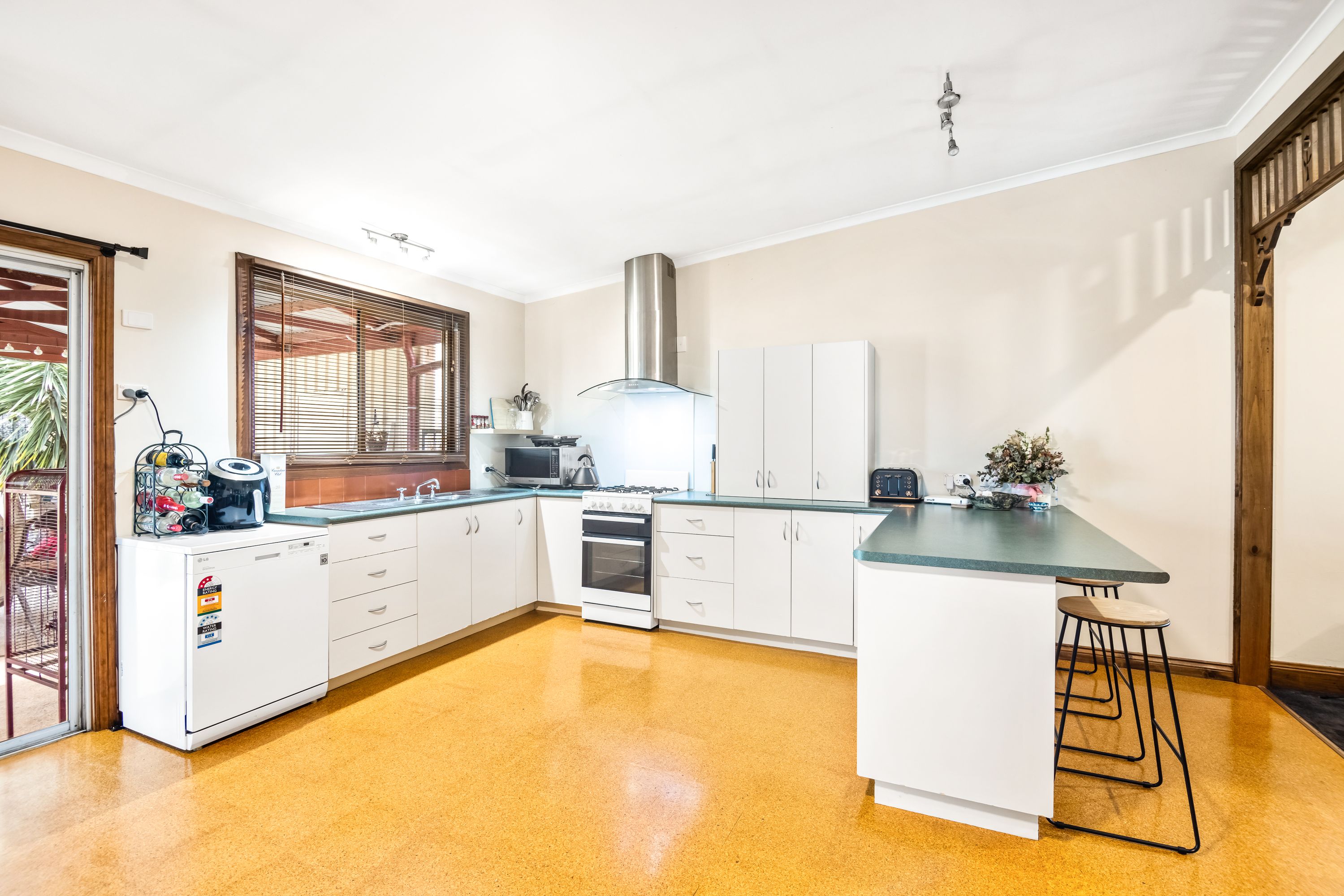 24 Stawell Road, Horsham VIC 3400, Horsham - Thumbnail 4