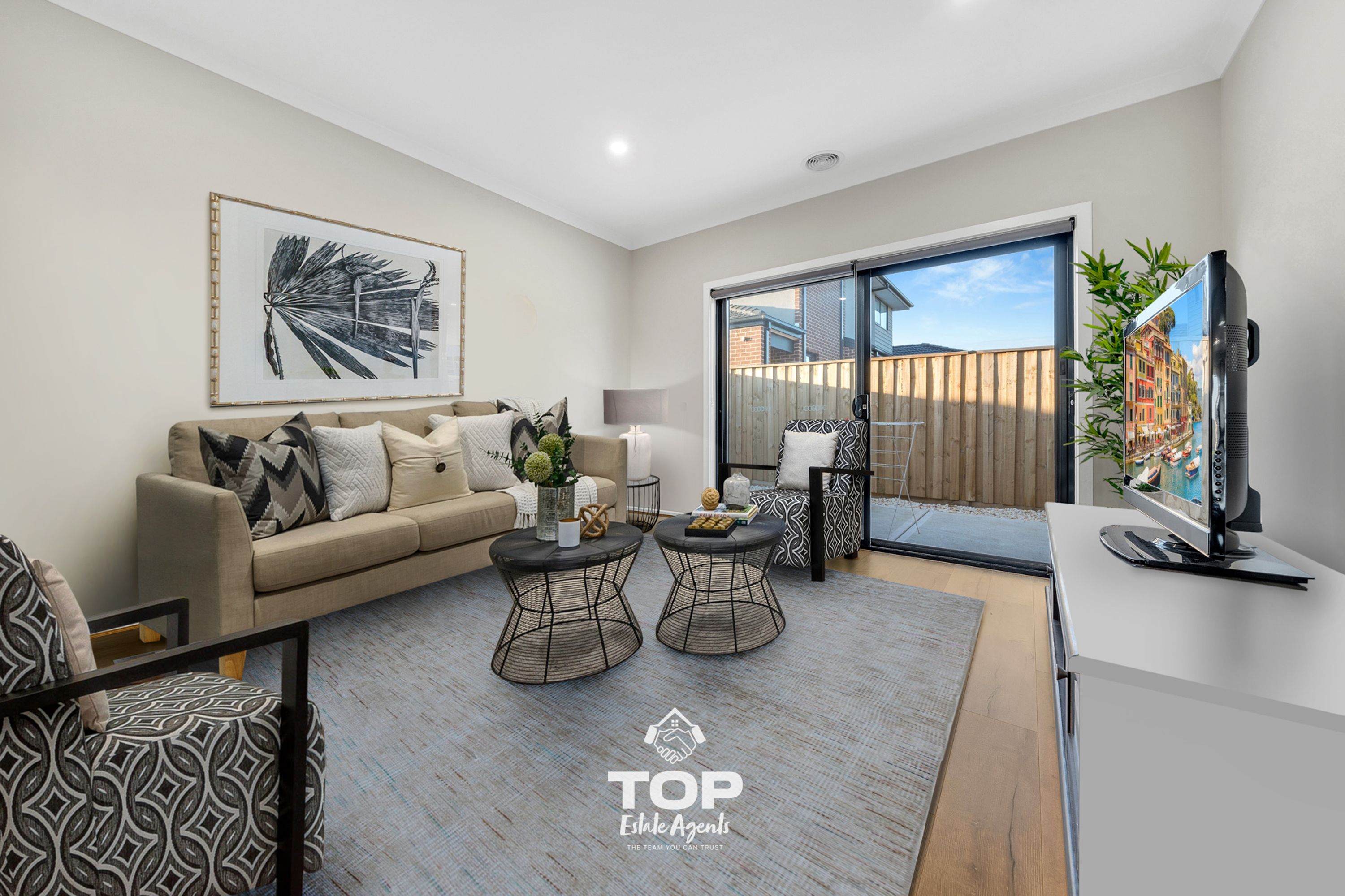 18 Diversity Road, Clyde North - Thumbnail 4