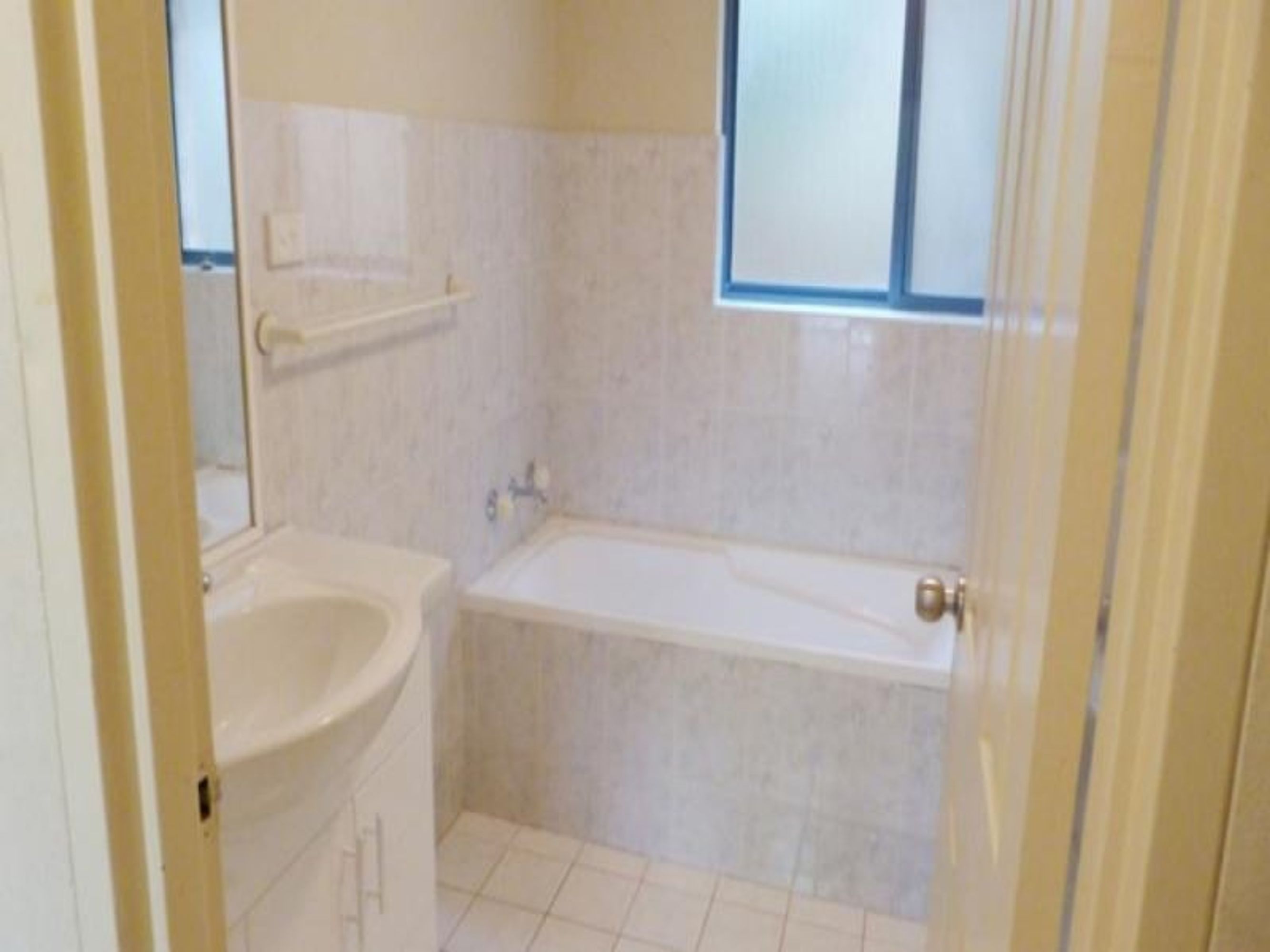 4/49 Woniora Rd, Hurstville, Hurstville - Thumbnail 4