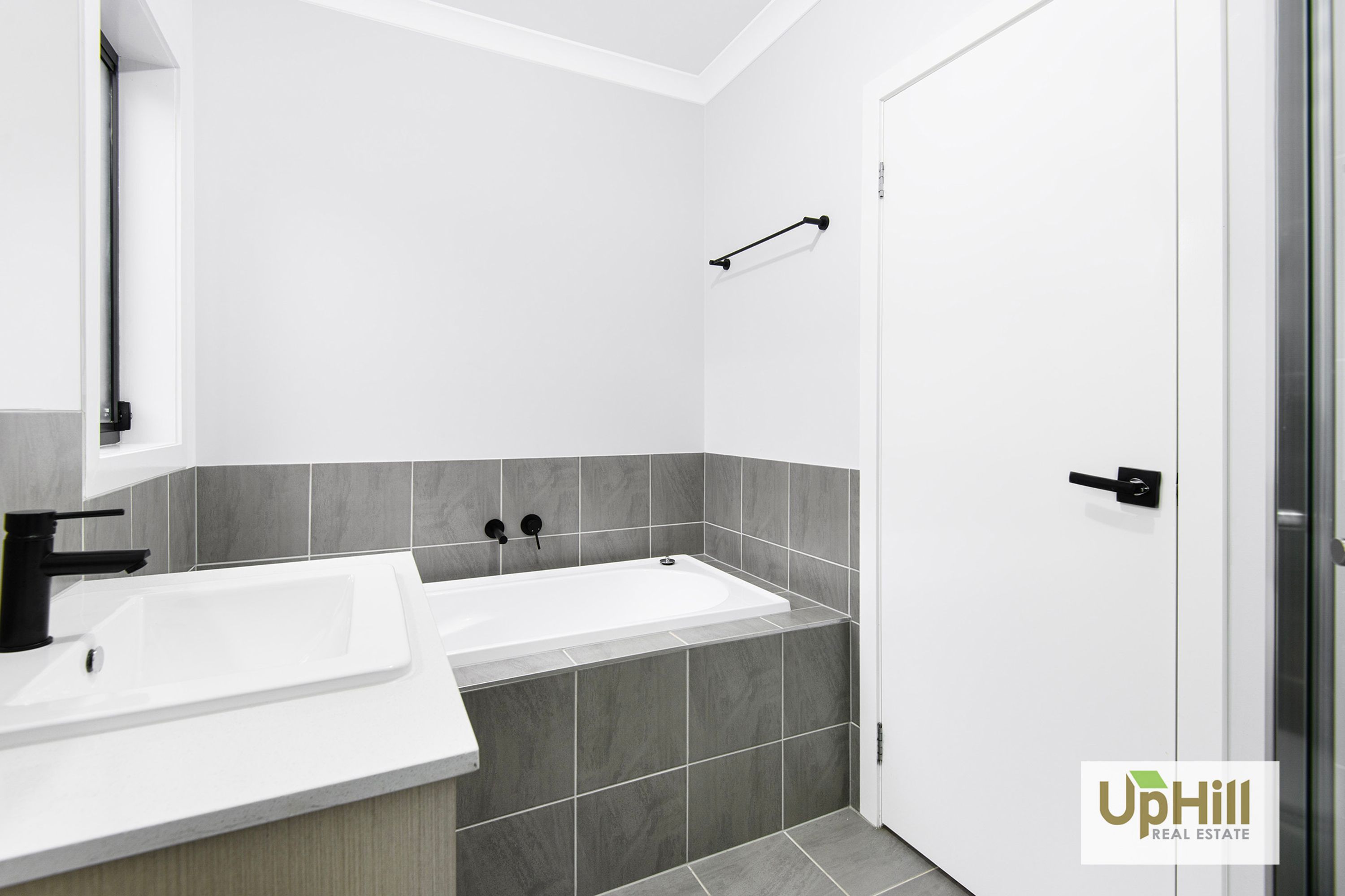 6 Keskadale Way, Clyde North - Thumbnail 8