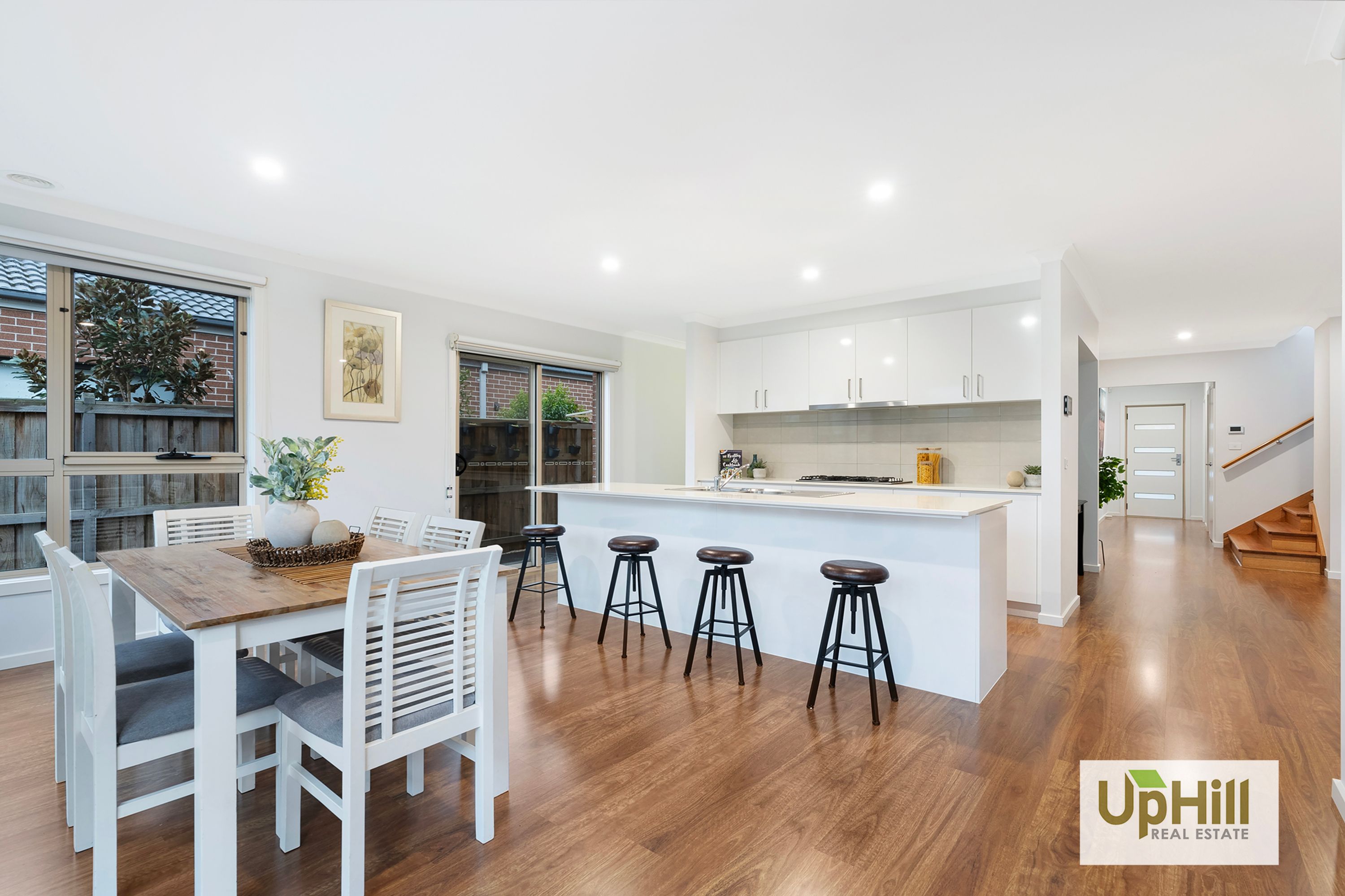 7 Graziers Crescent, Clyde North - Thumbnail 3