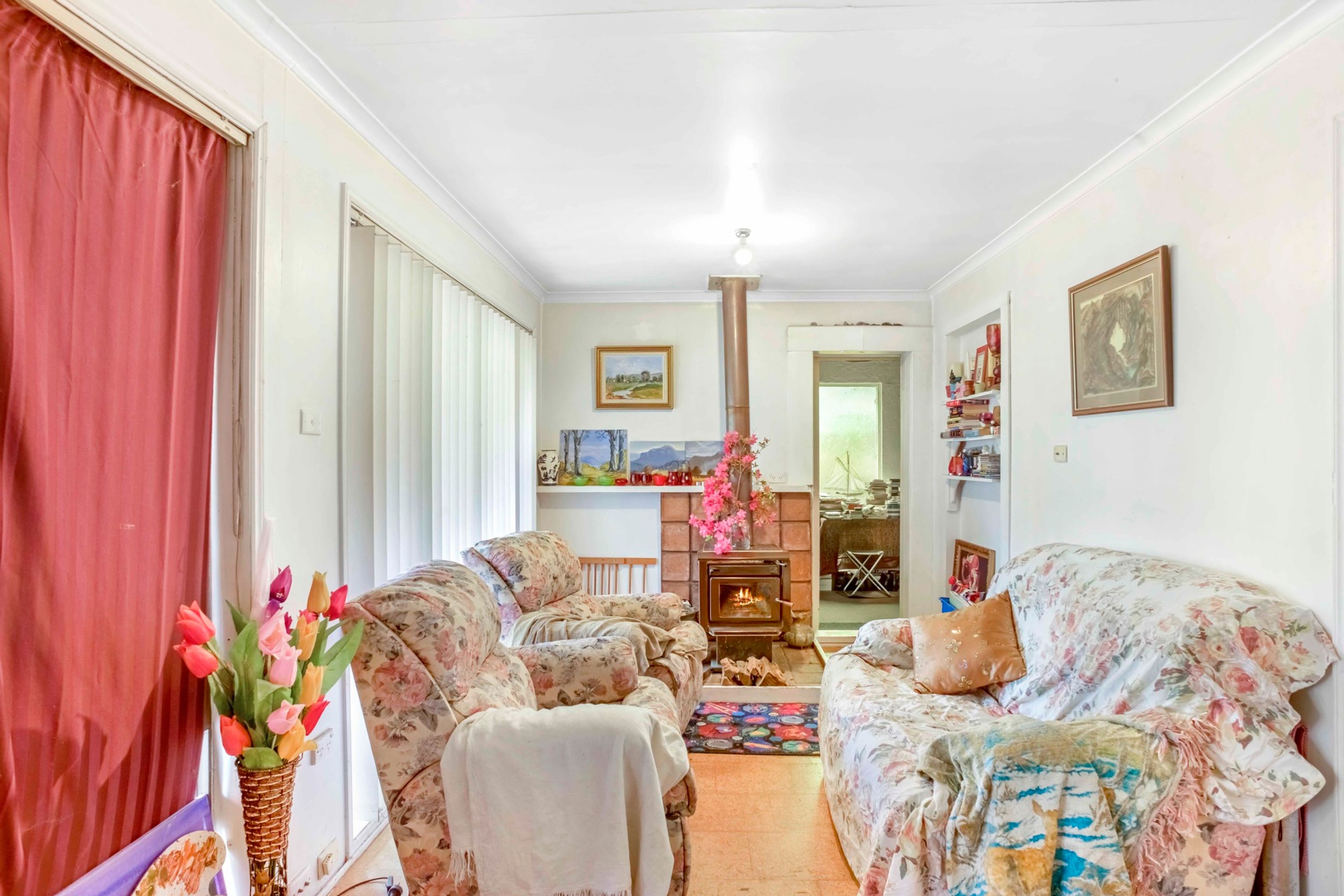 67 Second Avenue, Katoomba - Thumbnail 2