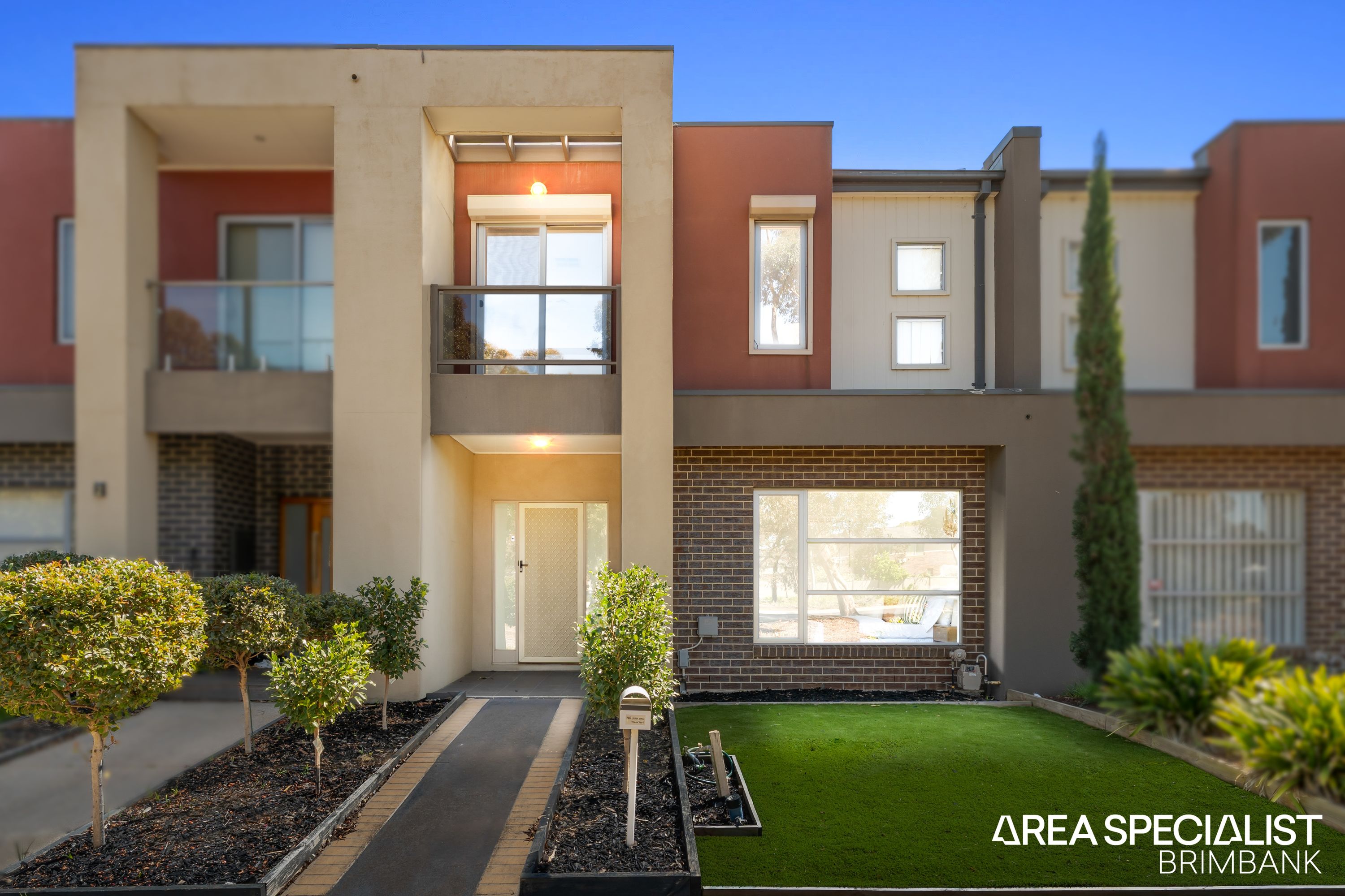 3 Pipers Walk, Cairnlea - Image 1