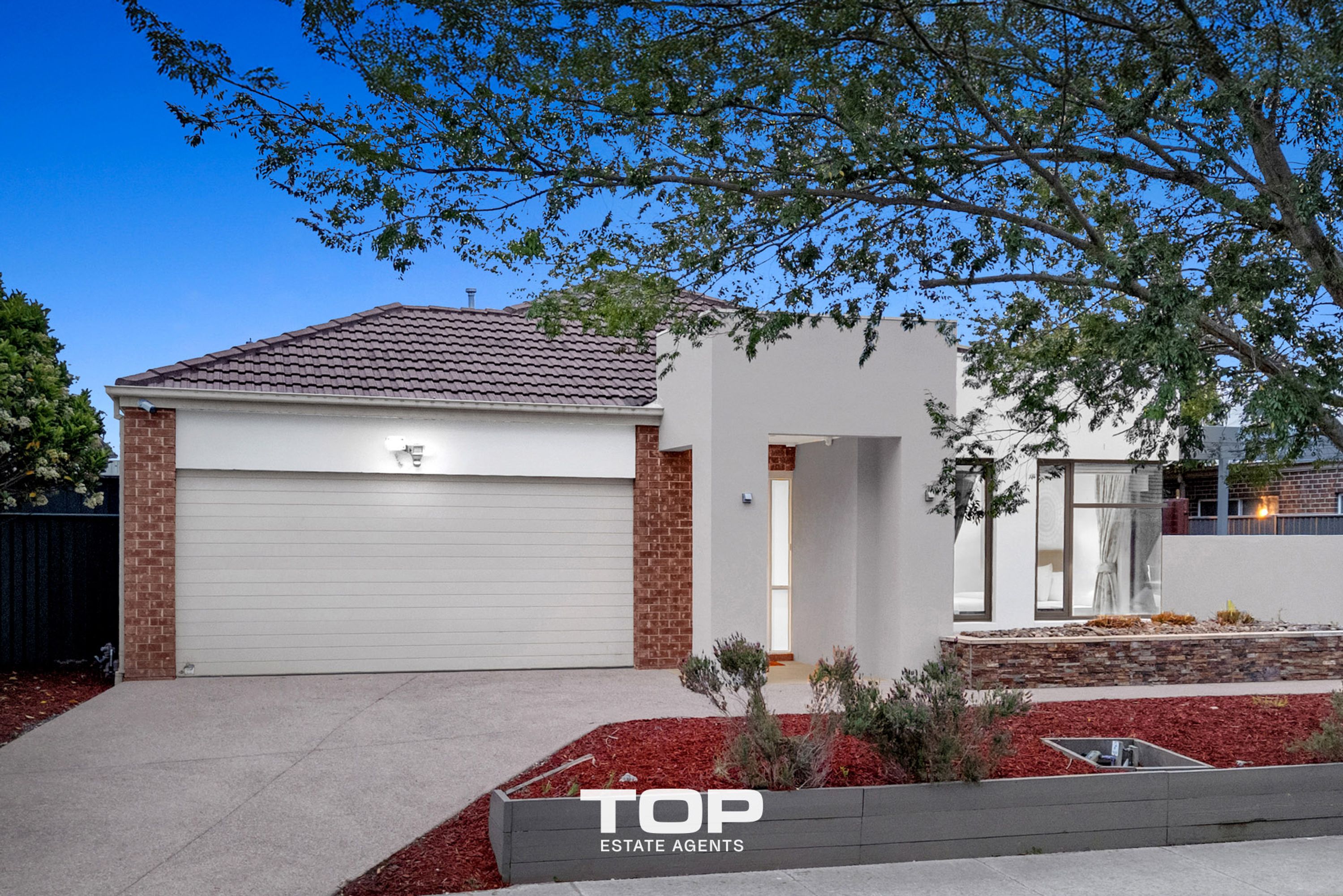 3 Kindred Avenue, Cranbourne North - Thumbnail 2