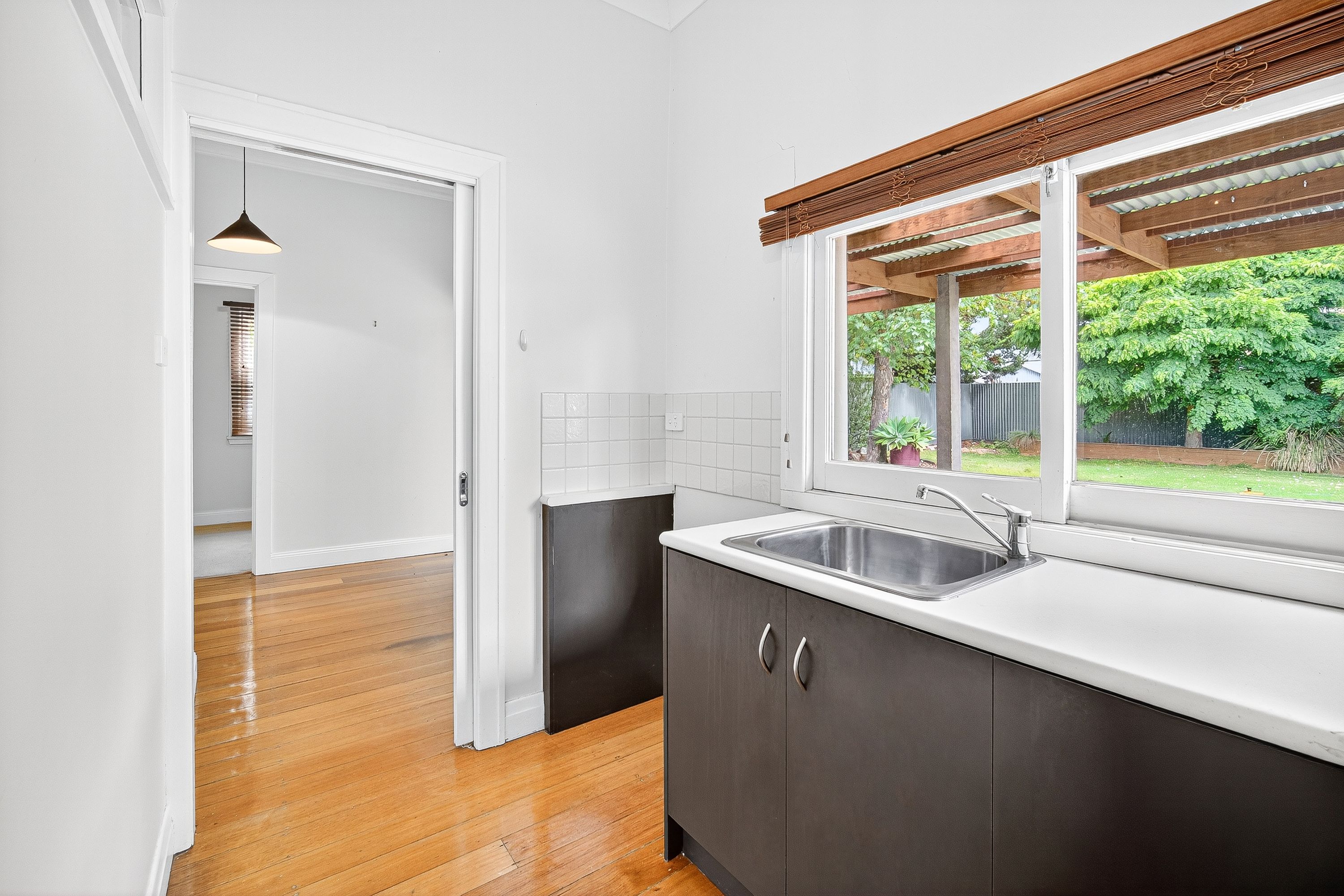 11 Sunnyside Avenue, Horsham VIC 3400, Horsham - Thumbnail 2