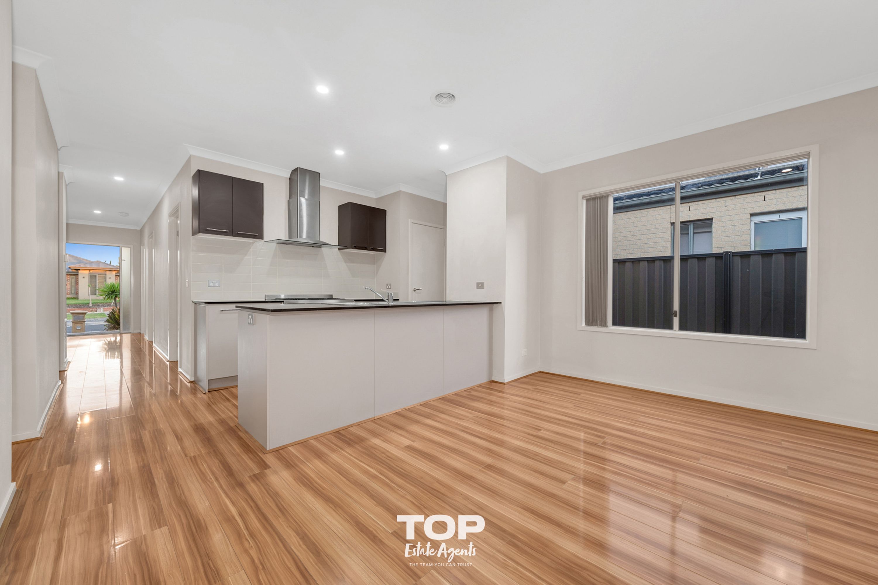 86 Selandra Boulevard, Clyde North - Thumbnail 6
