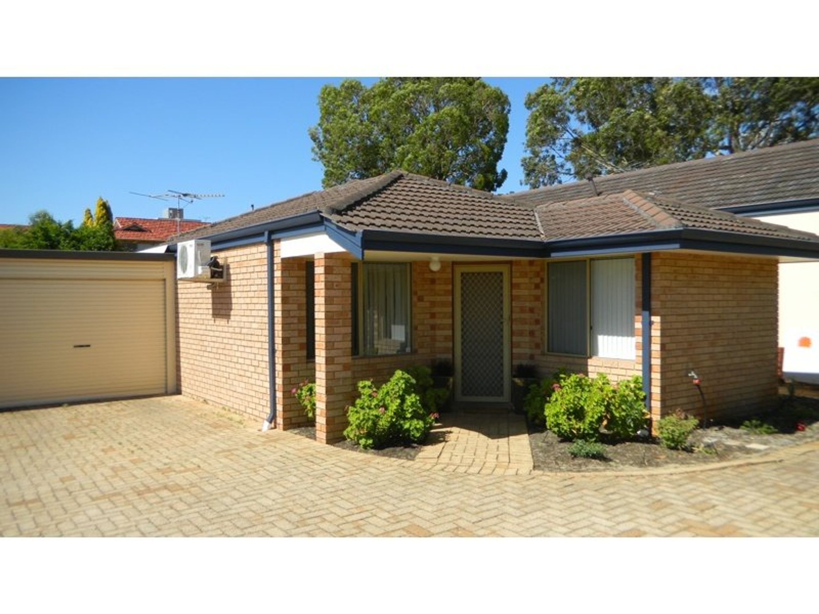 2/19 Pollard Street, Glendalough, WA 6016, Glendalough - Thumbnail 2