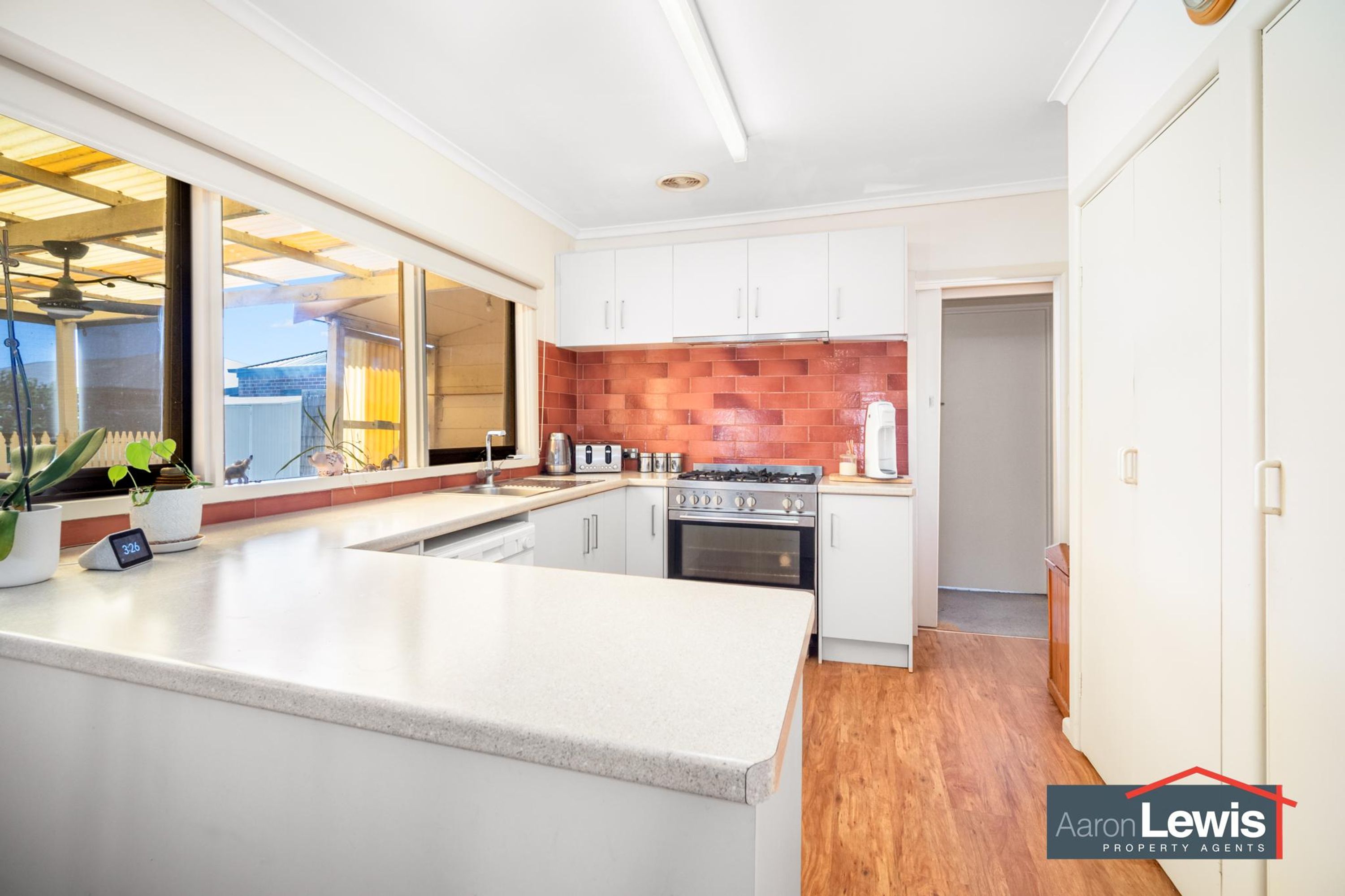 51 Alexander Avenue, Horsham VIC 3400, Horsham - Thumbnail 2