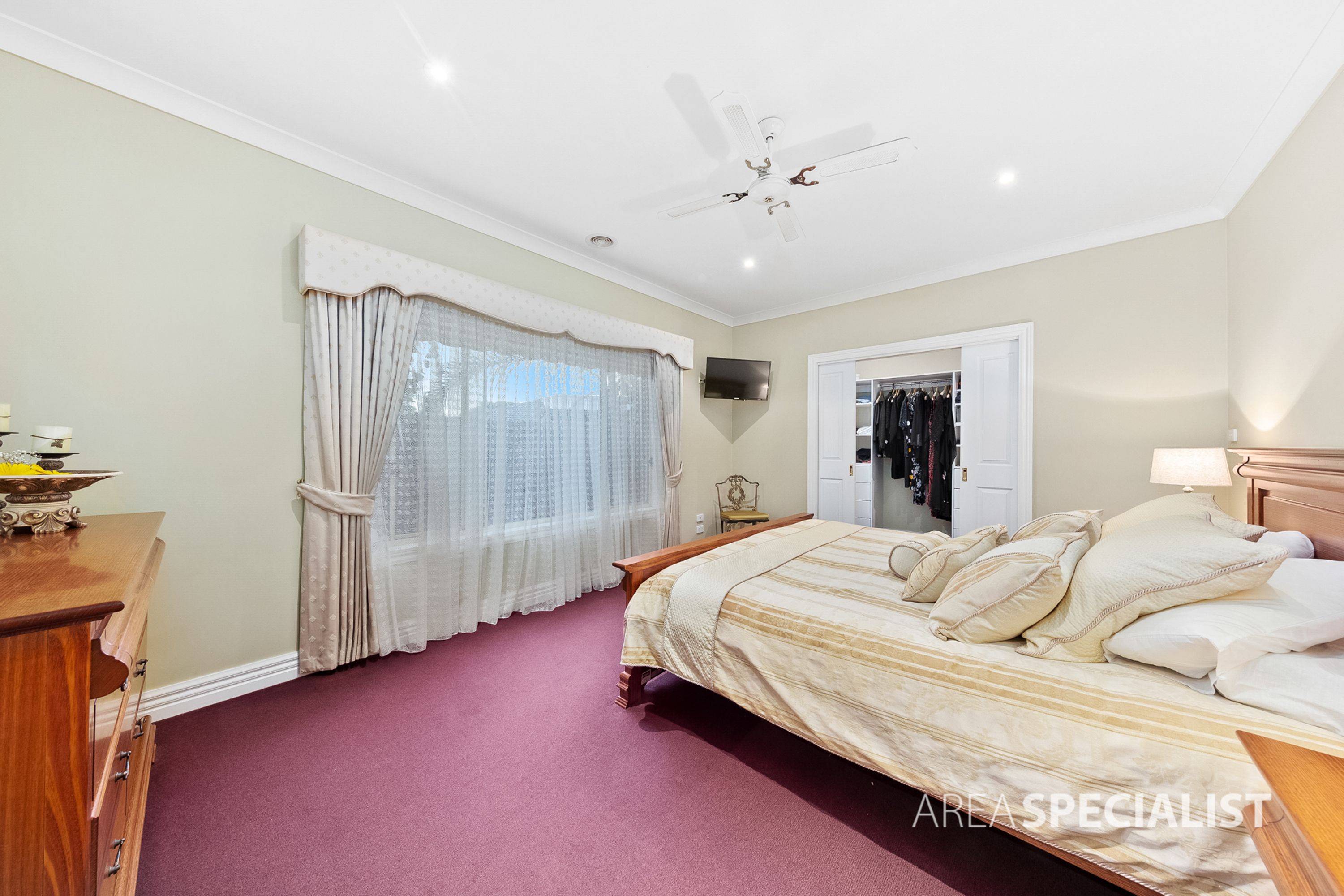 24 Thomson Way, Taylors Hill VIC 3037, Taylors Hill - Thumbnail 6