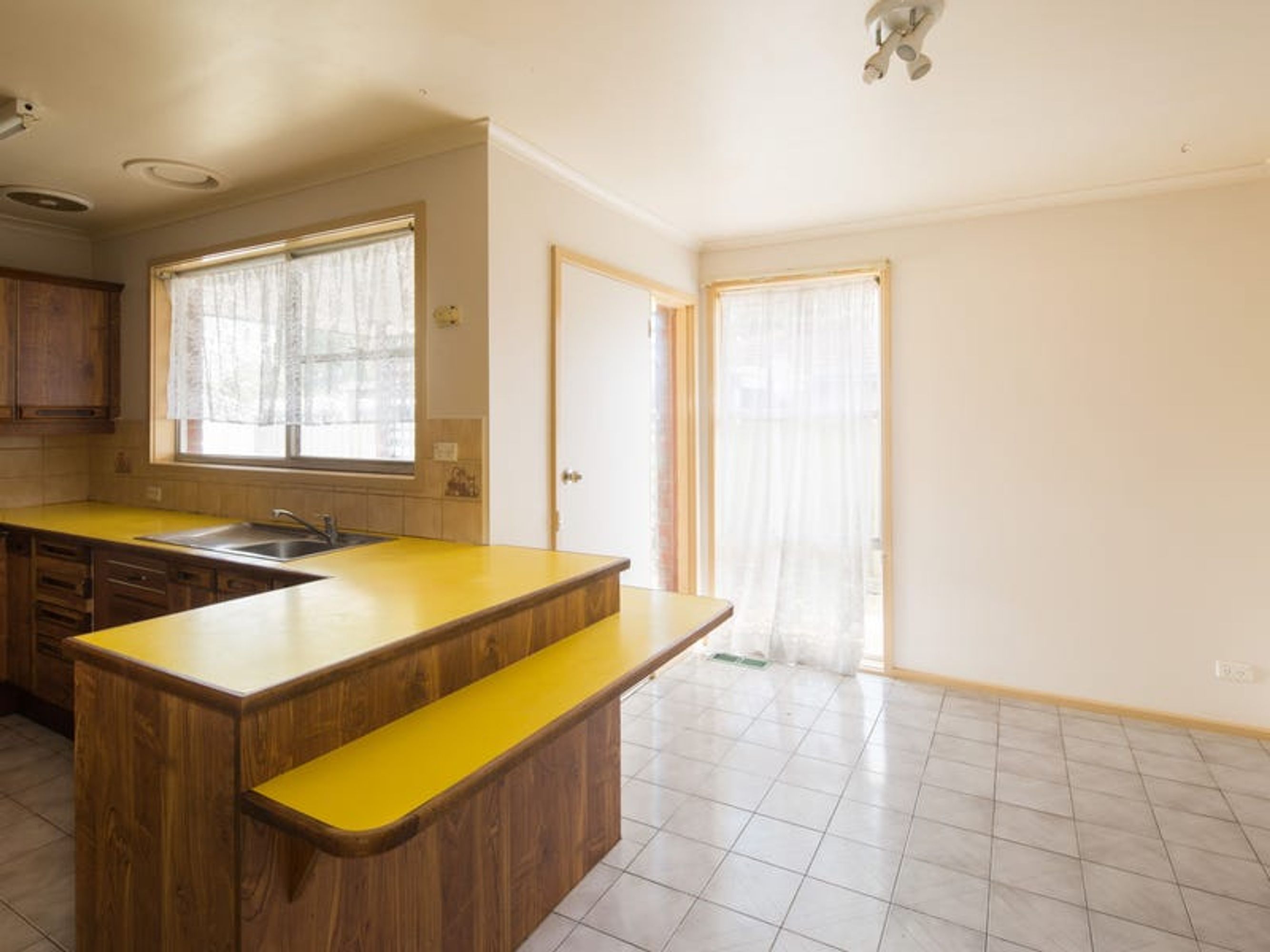 5 Silvan Grove, Hampton Park - Thumbnail 4