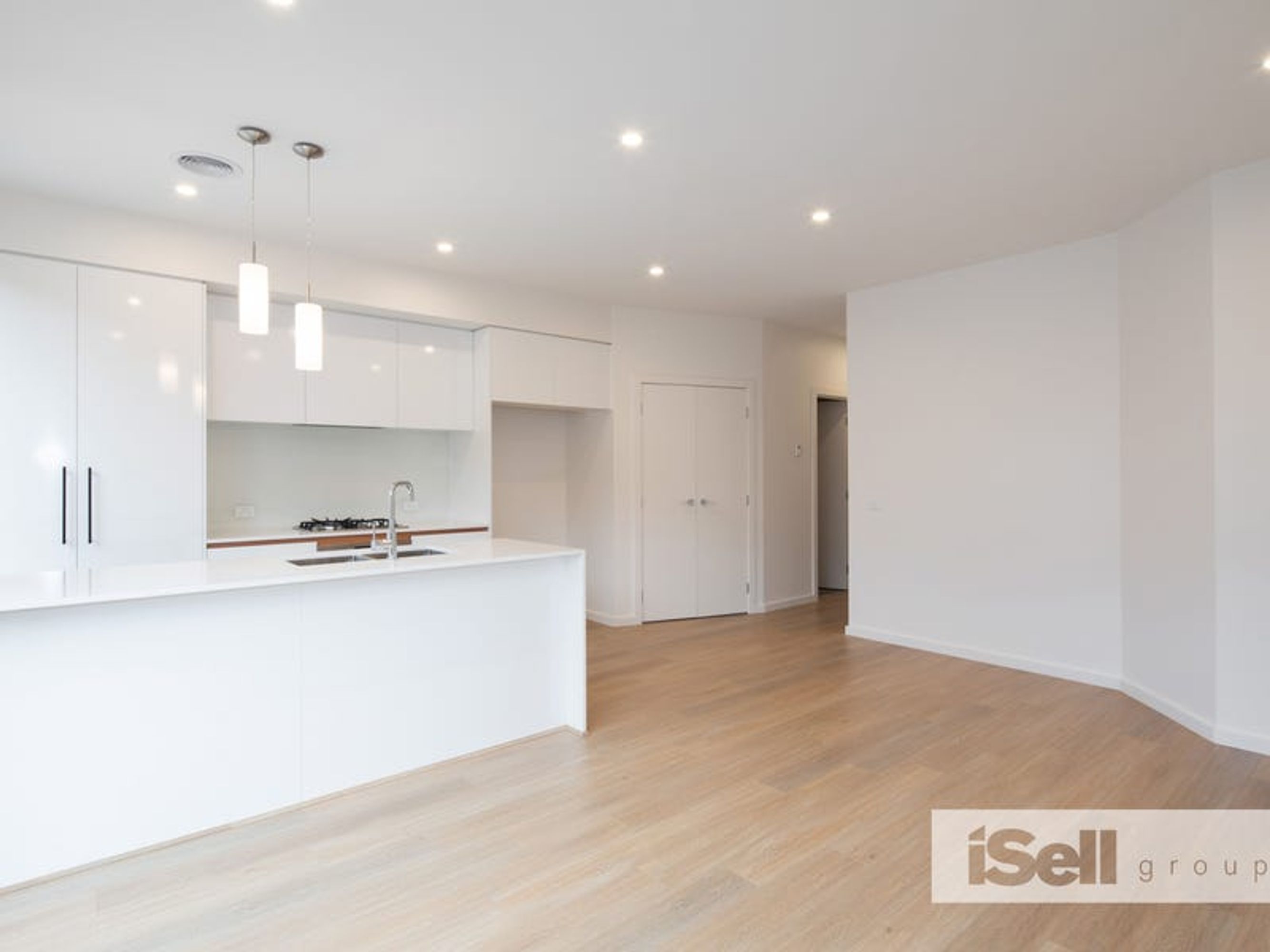 8 Azure Crescent, Keysborough - Thumbnail 2