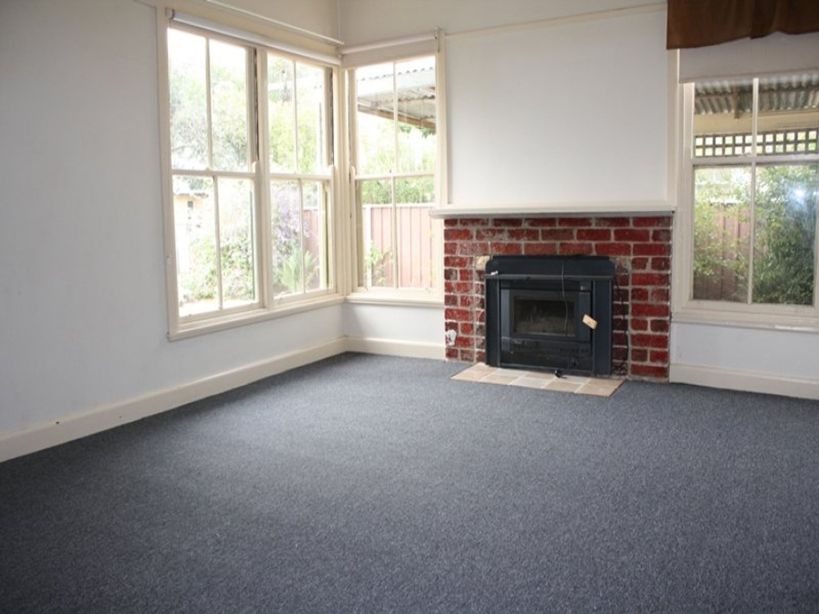 13 Wattle Street, Horsham VIC 3400, Horsham - Thumbnail 2