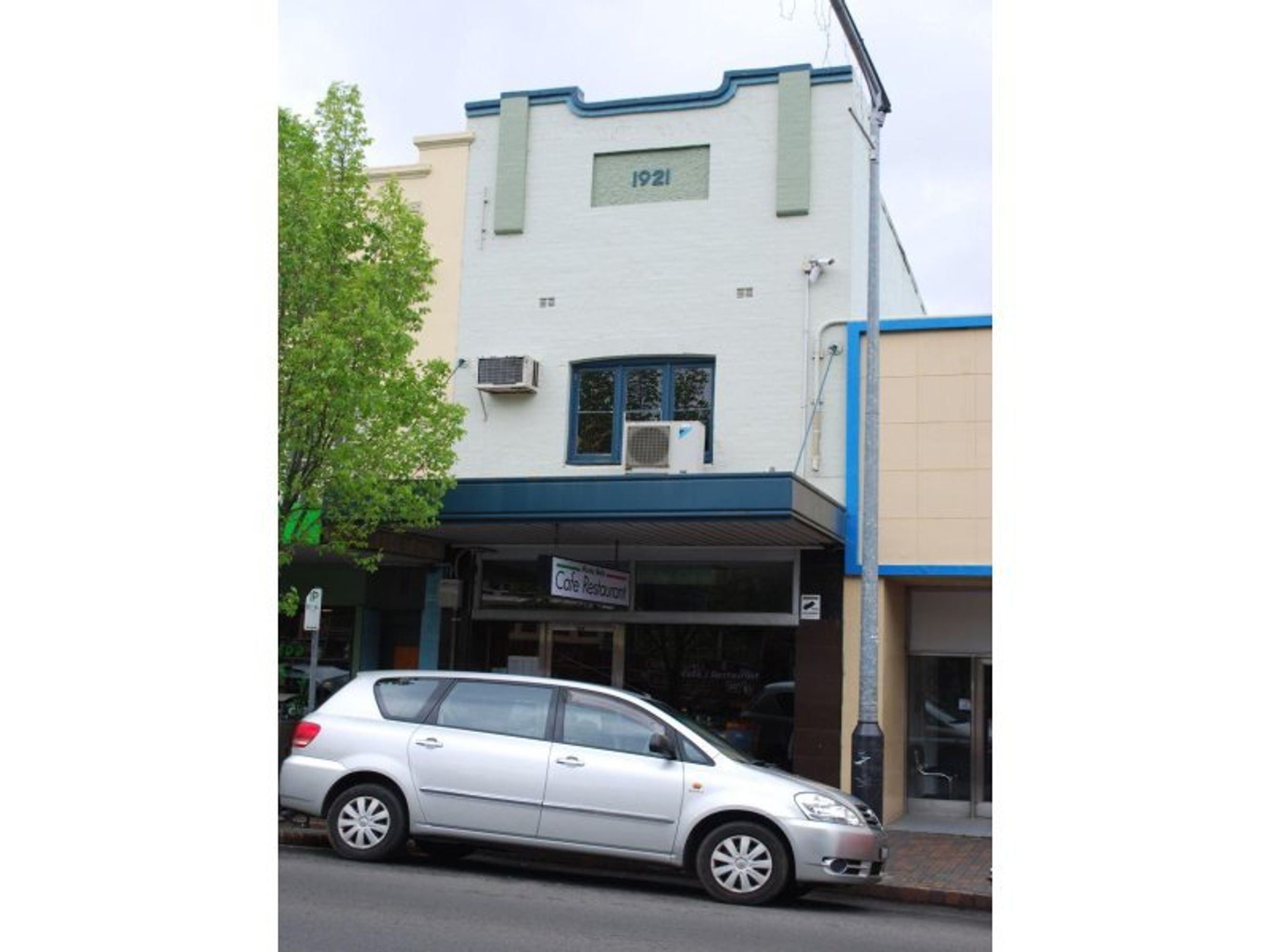 54 Katoomba St, Katoomba - Thumbnail 2