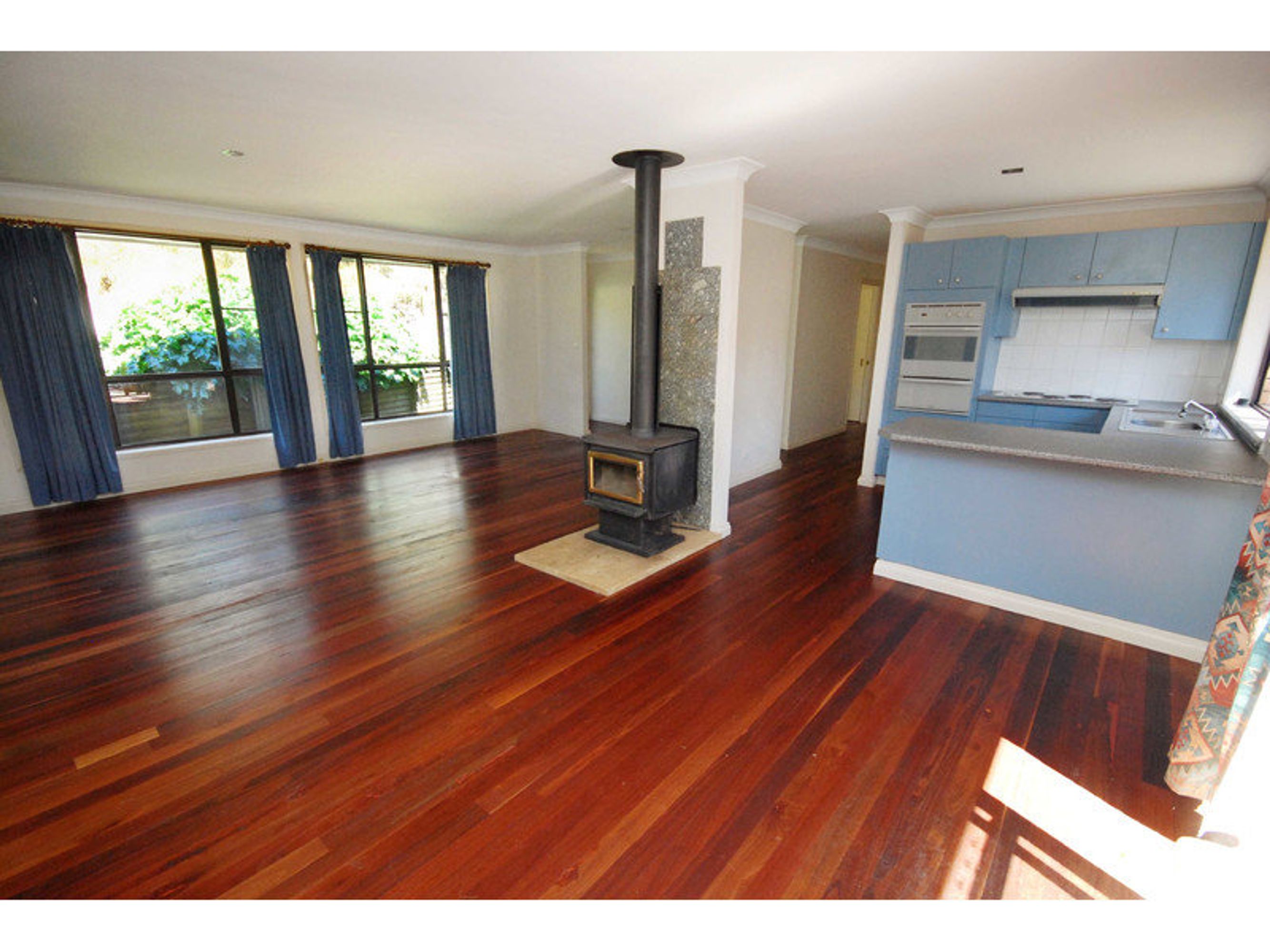 14 Fifth Avenue, Katoomba - Thumbnail 2