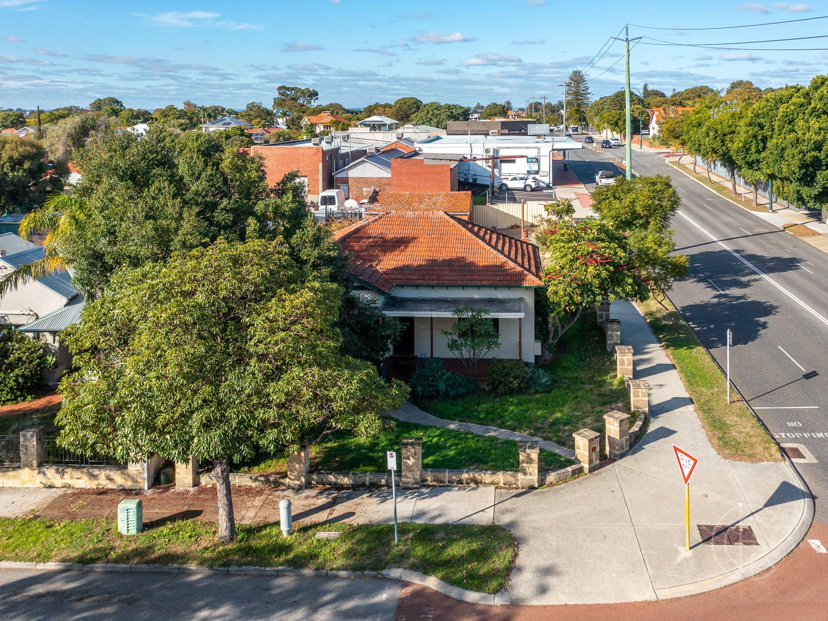 82 Holland Street, Wembley, WA 6014, Wembley - Thumbnail 8