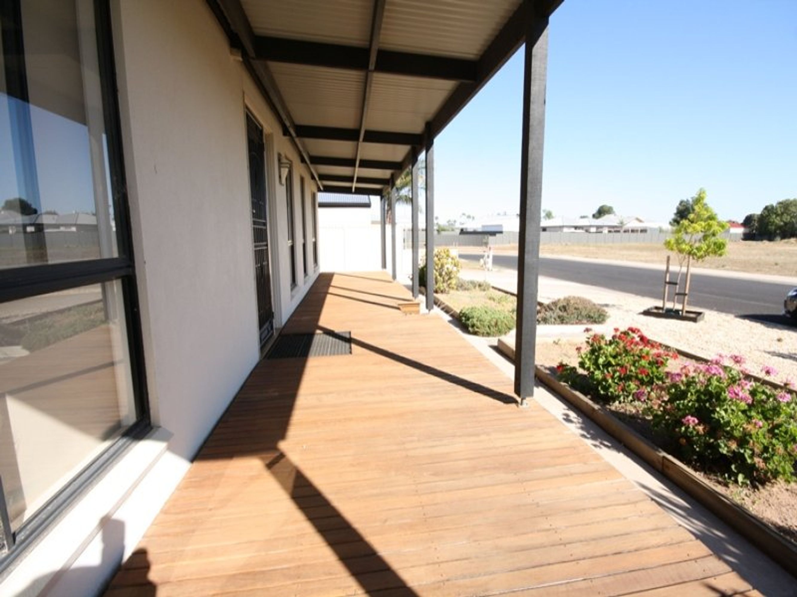 3 Motavu Drive, Horsham VIC 3400, Horsham - Thumbnail 2
