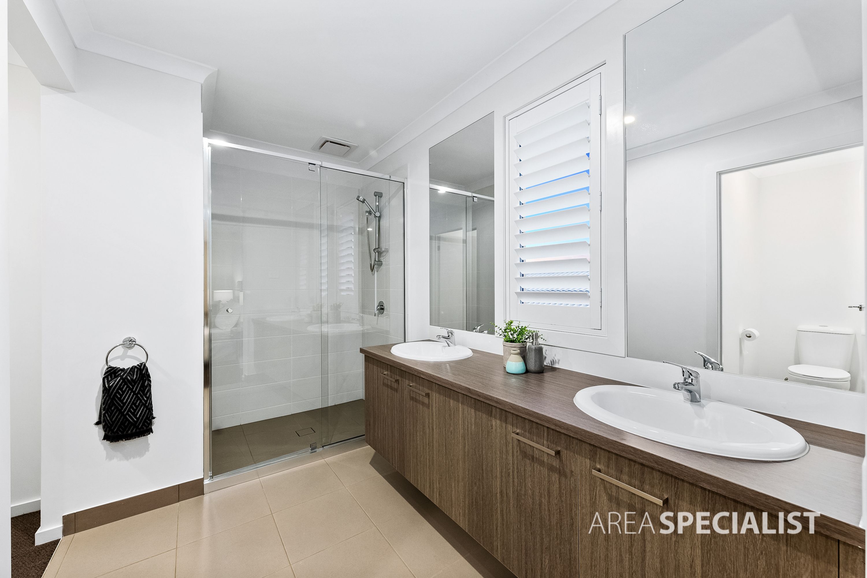 35 Ambervue Drive, Cobblebank VIC 3338, Cobblebank - Thumbnail 5
