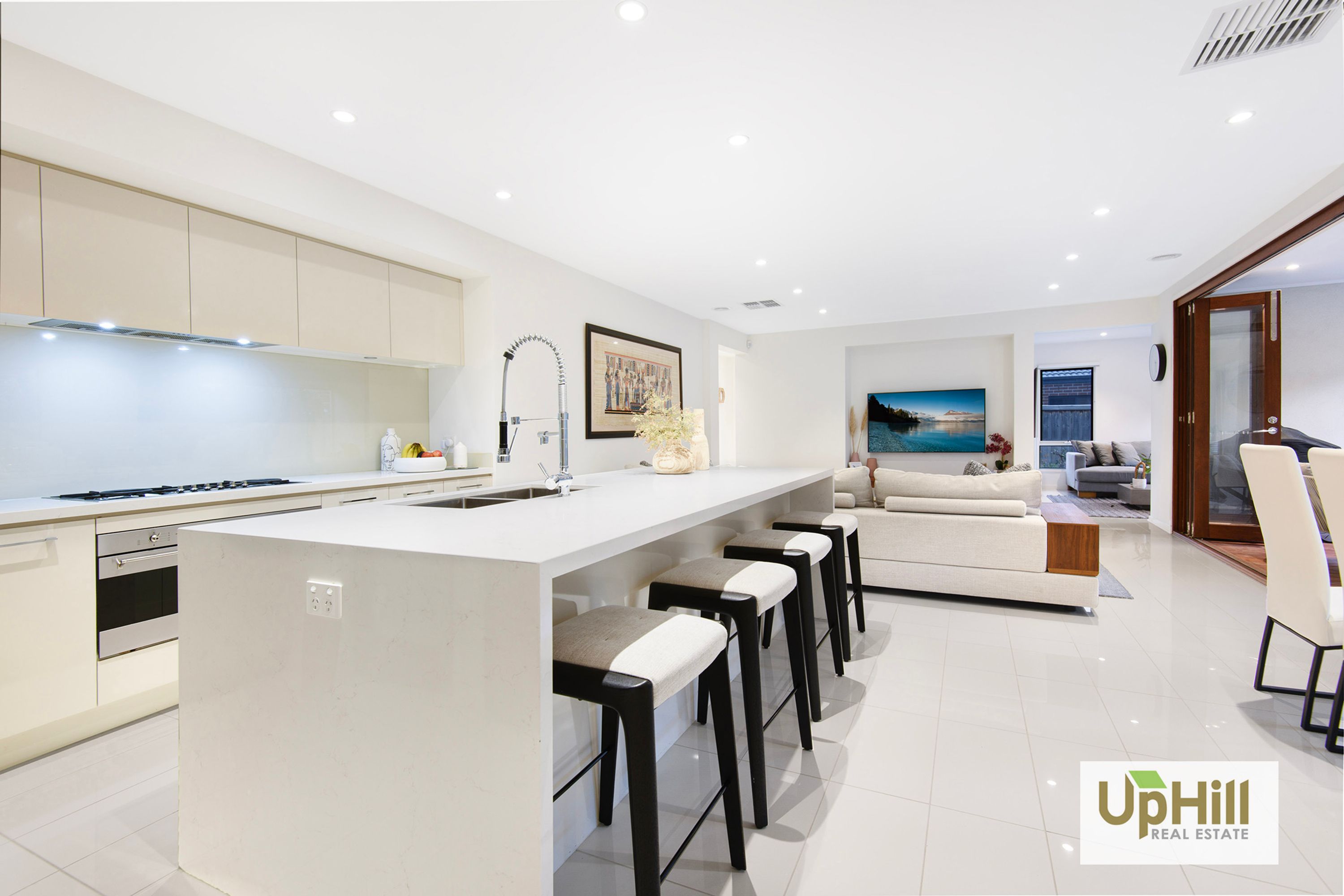 40 Shulze Drive, Clyde North - Thumbnail 5
