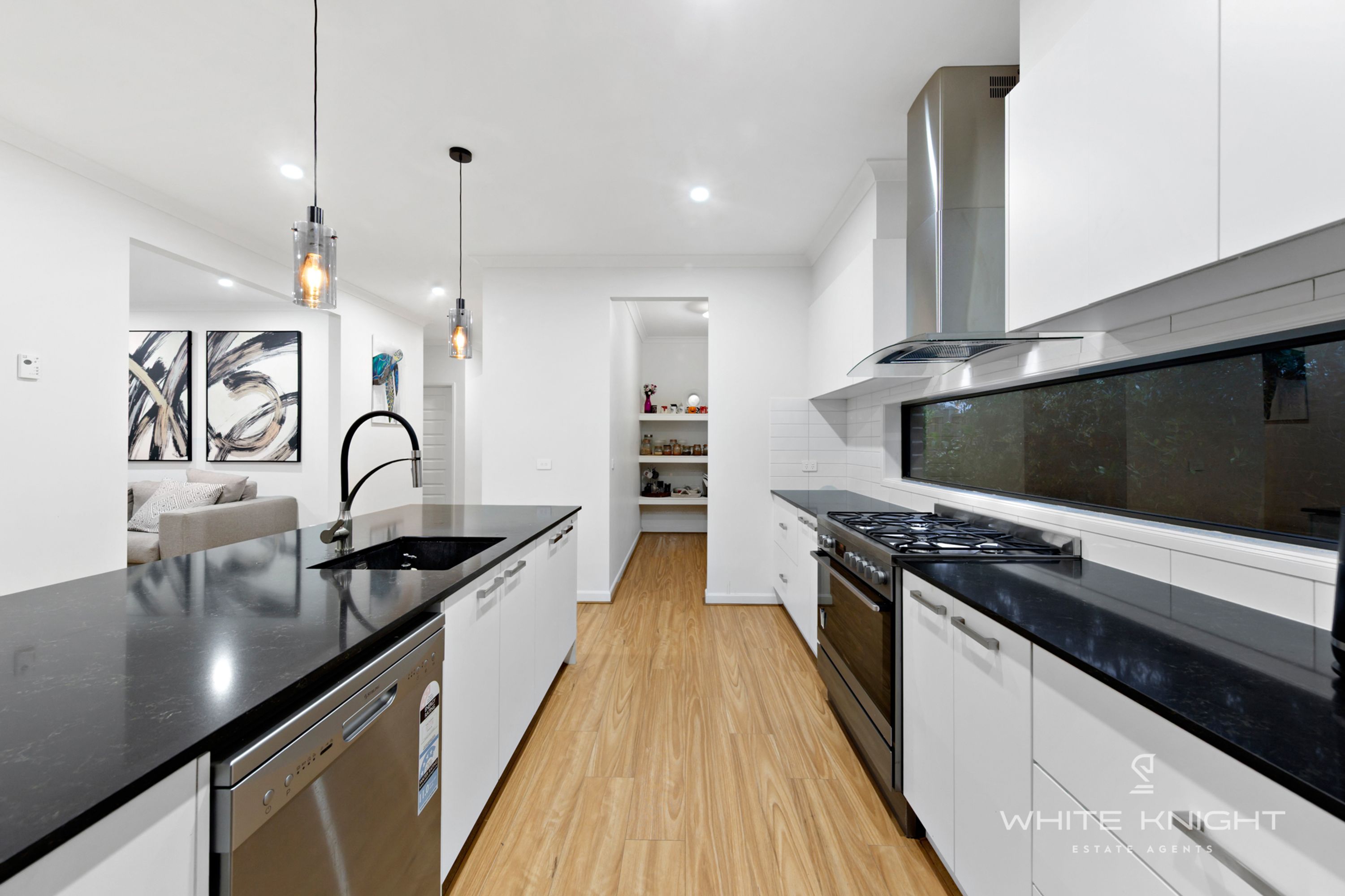 16 Stead Circuit, Burnside VIC 3023, Burnside - Thumbnail 4