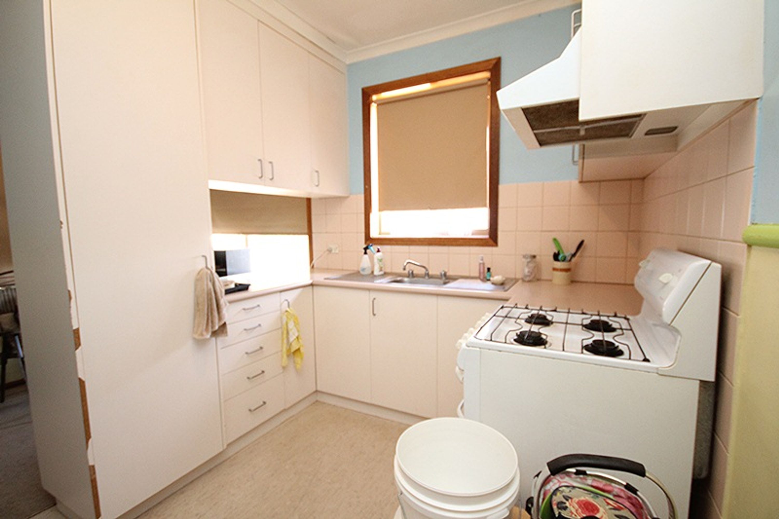 11 Watts Street, Horsham VIC 3400, Horsham - Thumbnail 2