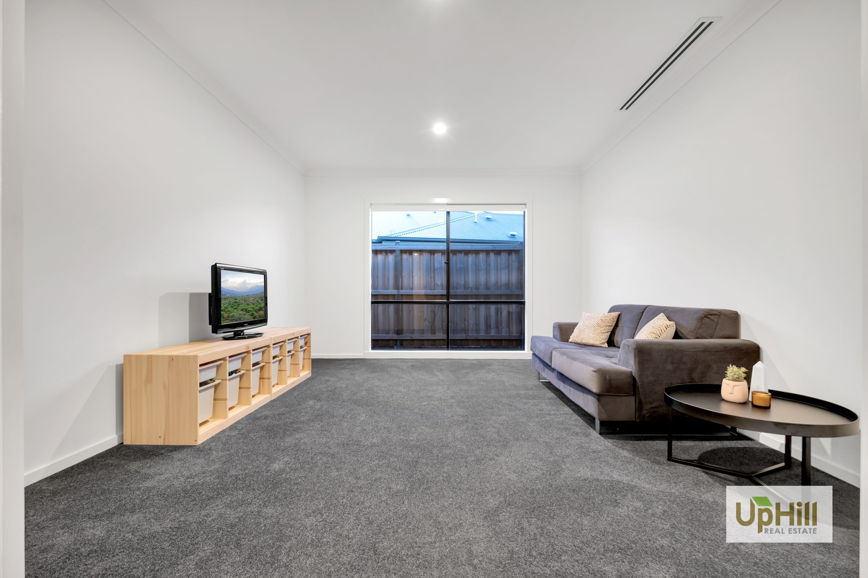 24 Gallant Drive, Clyde North - Thumbnail 6