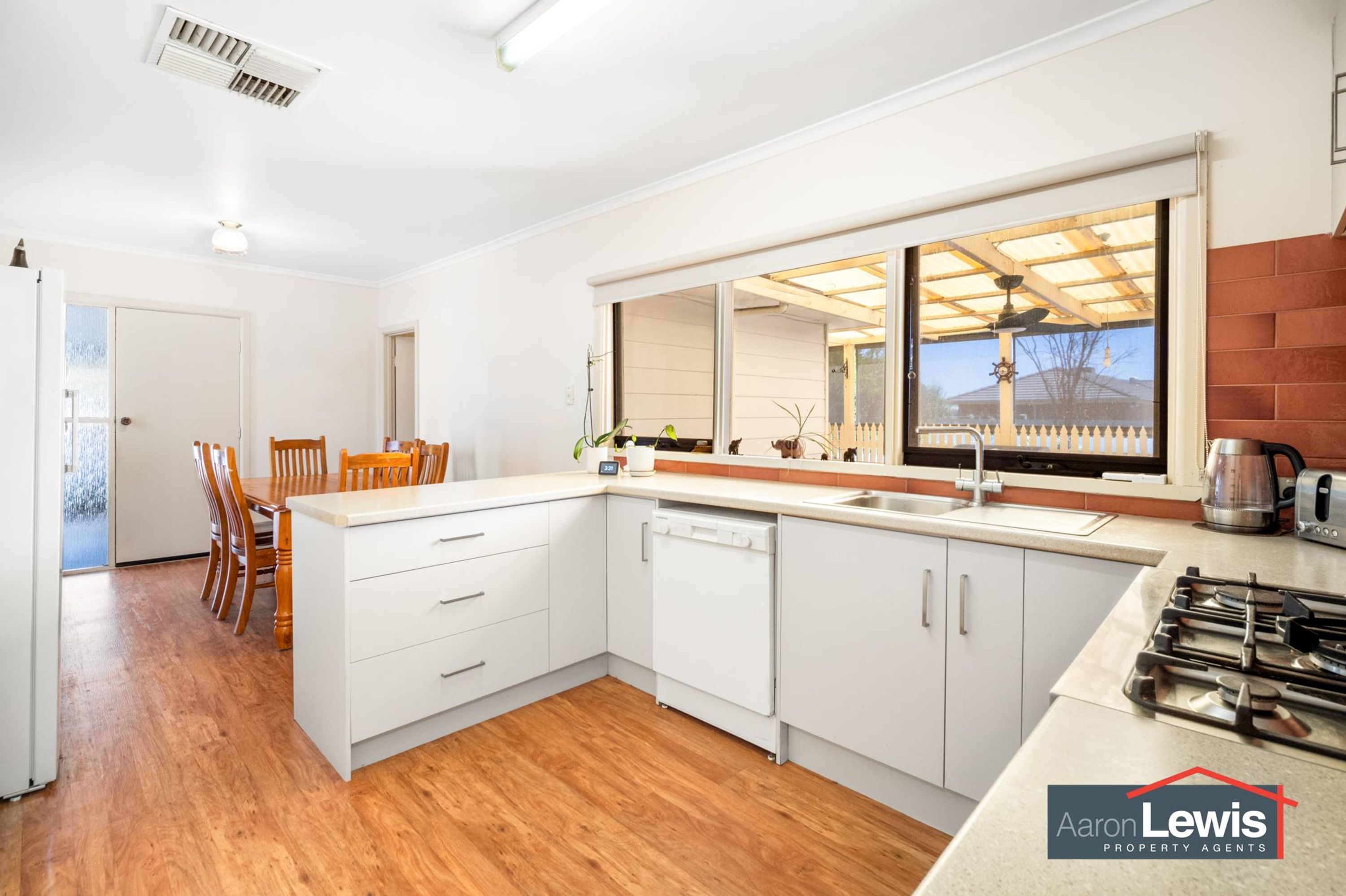 51 Alexander Avenue, Horsham VIC 3400, Horsham - Thumbnail 3