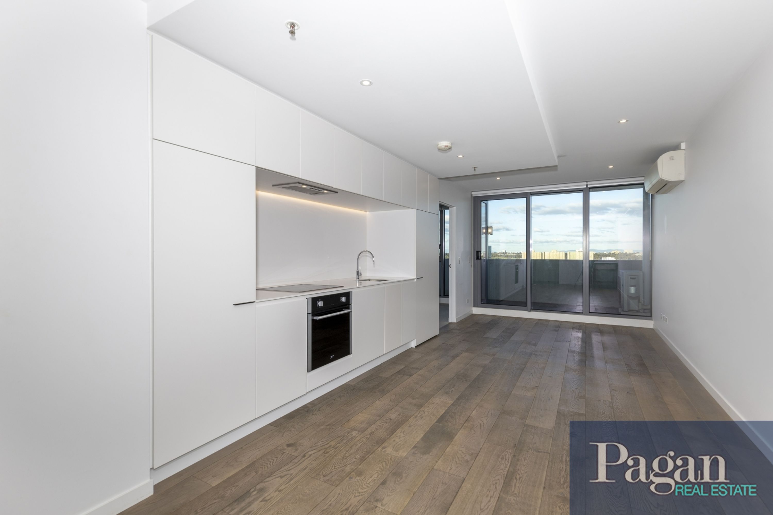 605/1 Ascot Vale Rd, Flemington - Thumbnail 2