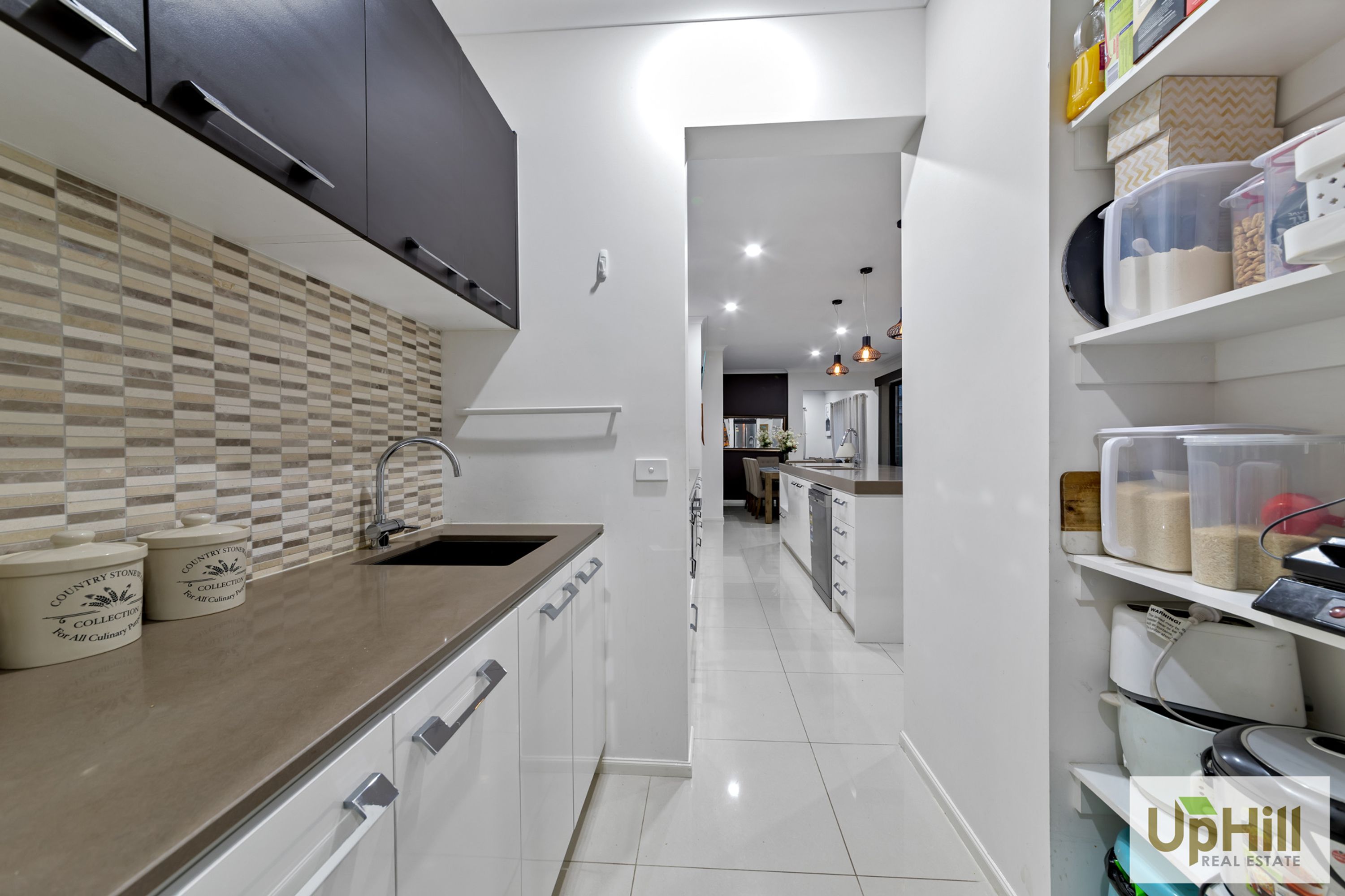 40 PALOMINO AVENUE, Clyde North - Thumbnail 8