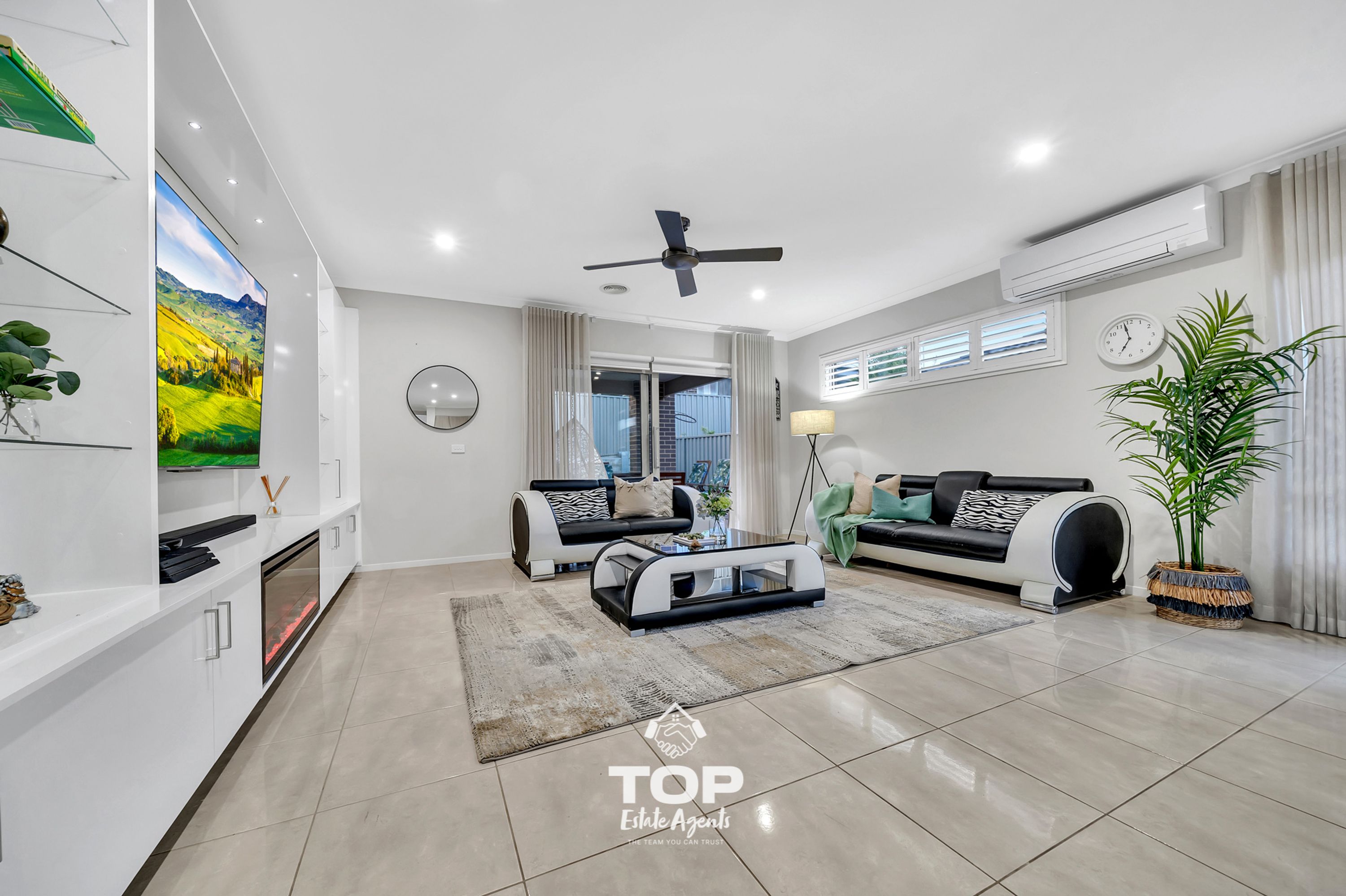 228 Casey Fields Boulevard, Cranbourne East - Thumbnail 3