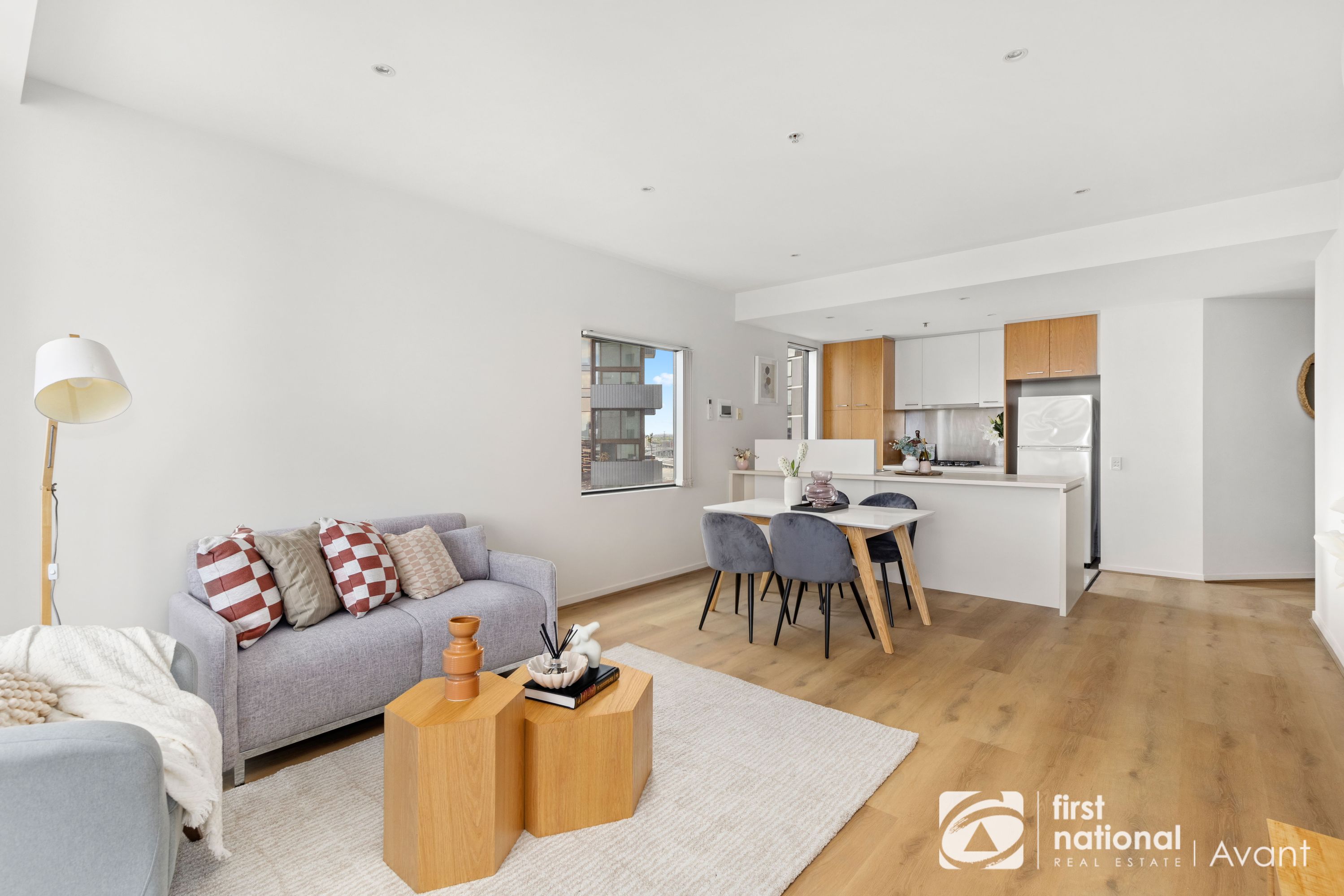 1508/5 Caravel Lane, Docklands - Thumbnail 5