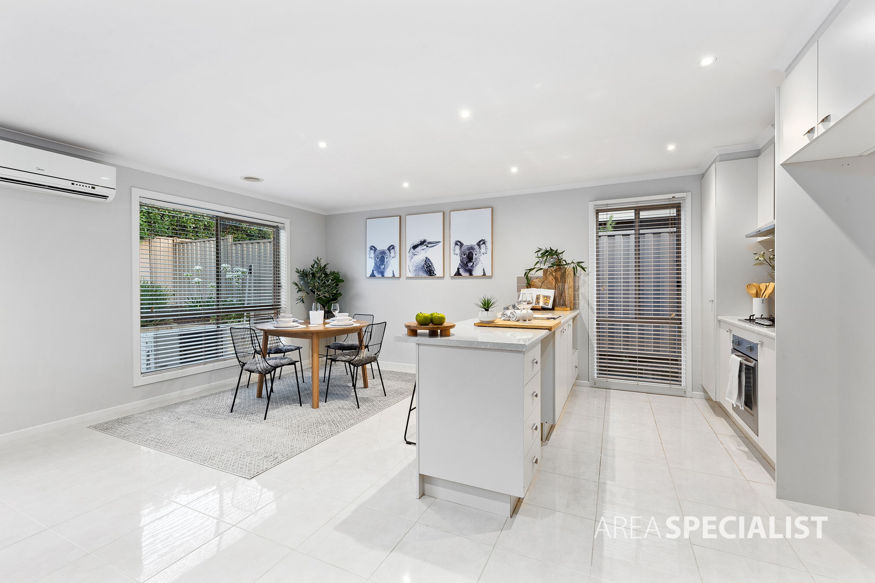 34 Hascombe Drive, Caroline Springs VIC 3023, Caroline Springs - Thumbnail 4