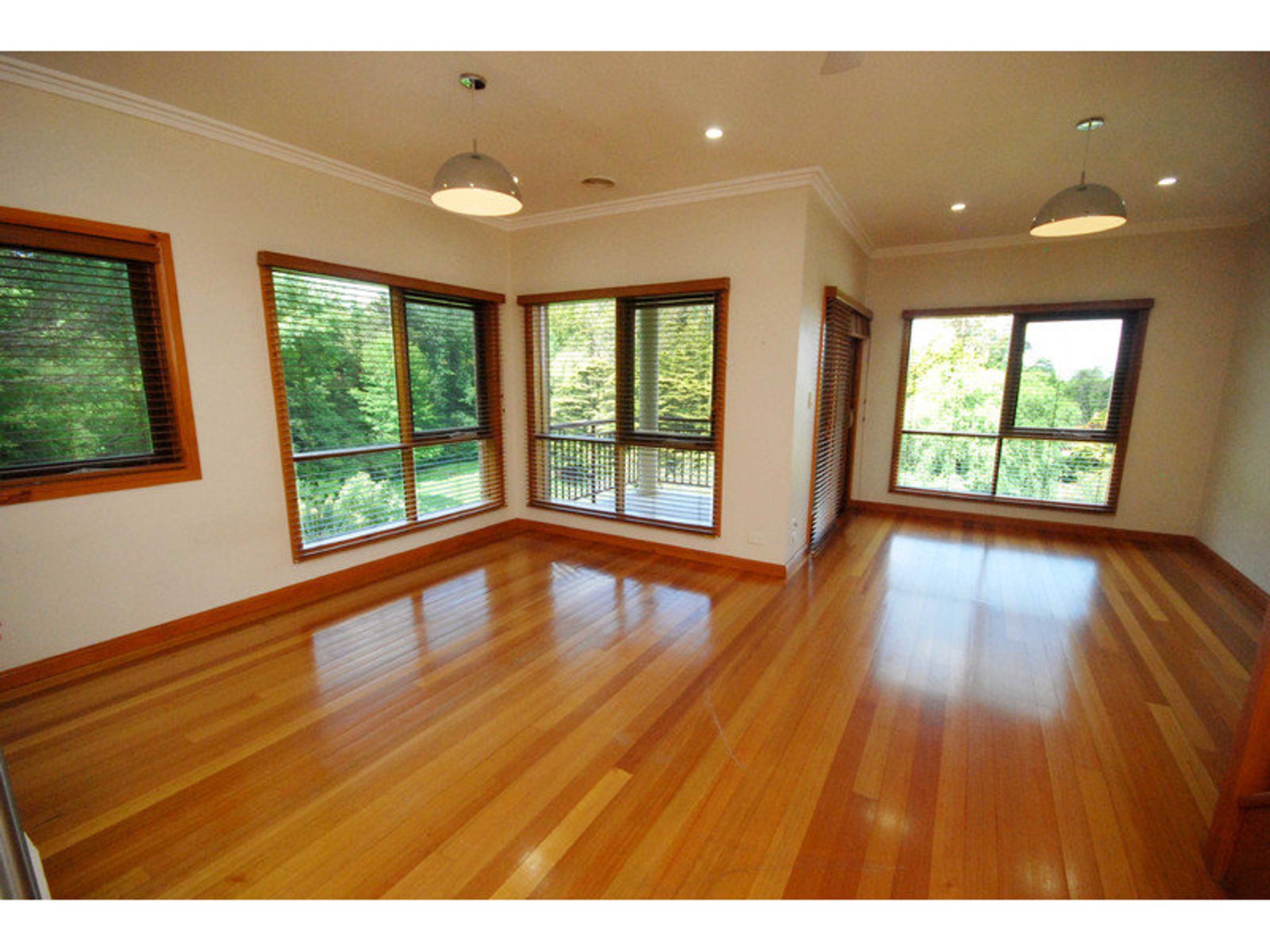 1/2a Lurline Street, Katoomba - Thumbnail 2