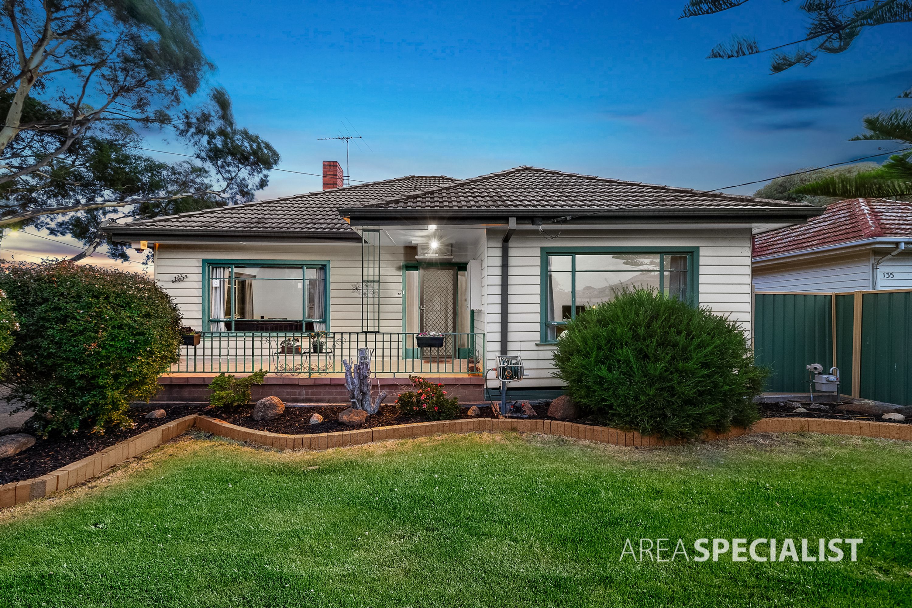 133 Taylors Road, St Albans VIC 3021, St Albans - Thumbnail 2