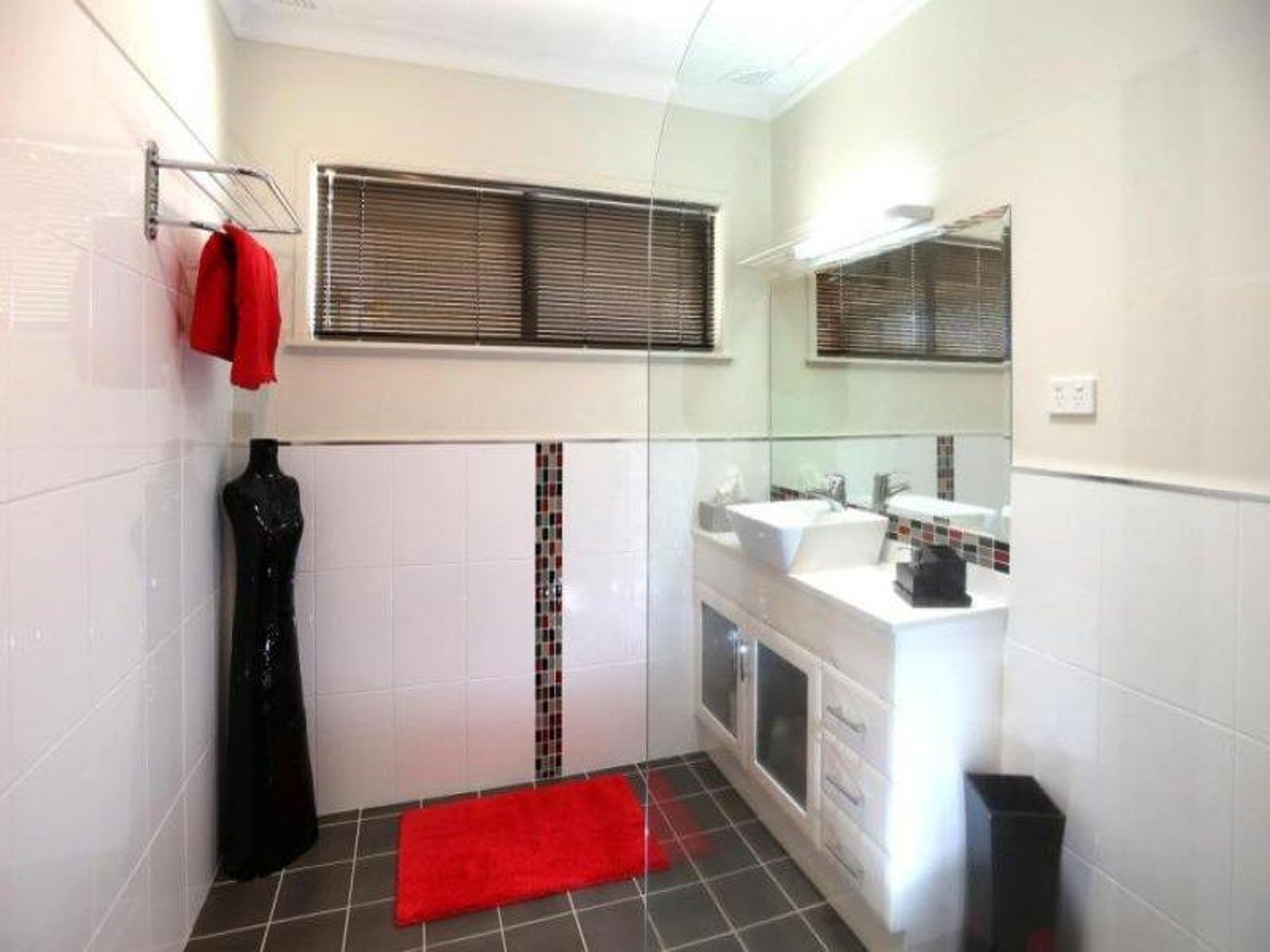 38 Capricorn Crescent, Junction Hill - Thumbnail 7