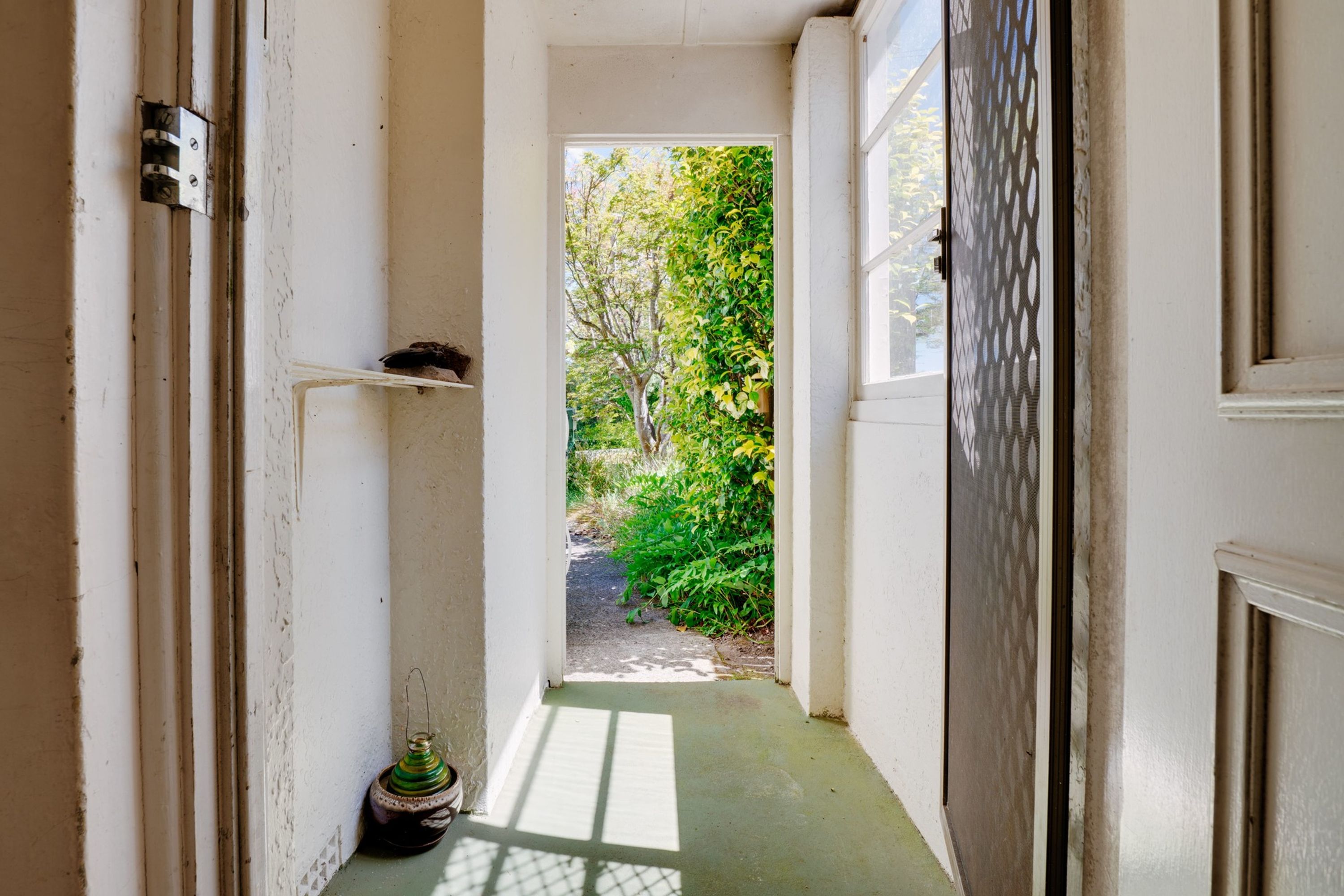 8 Kurrawan Road, Katoomba - Thumbnail 2