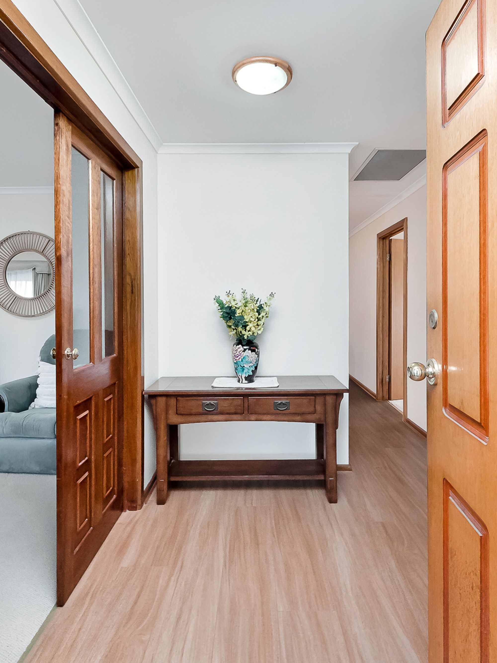 8 Knightsbridge Court, Happy Valley, SA 5159, Happy Valley - Thumbnail 2