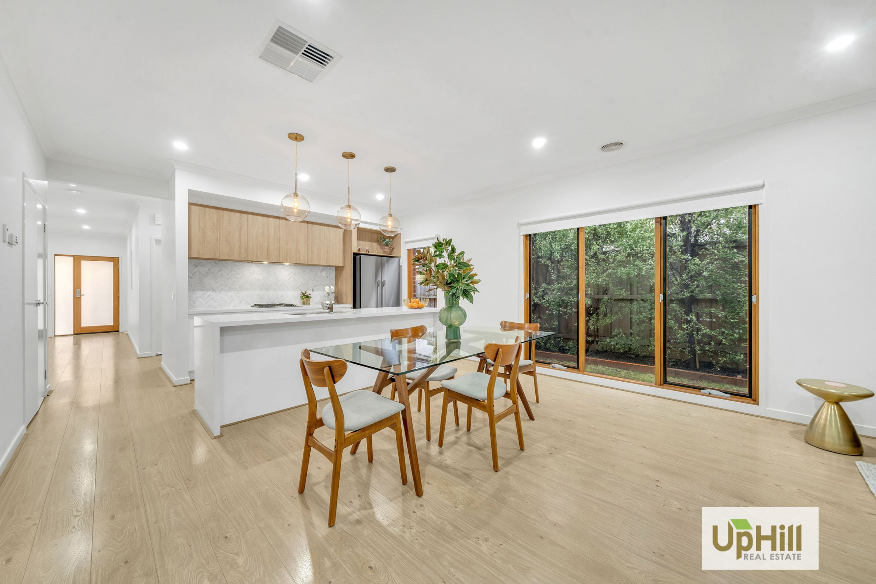 6 Harlequin Way, Clyde North - Thumbnail 5