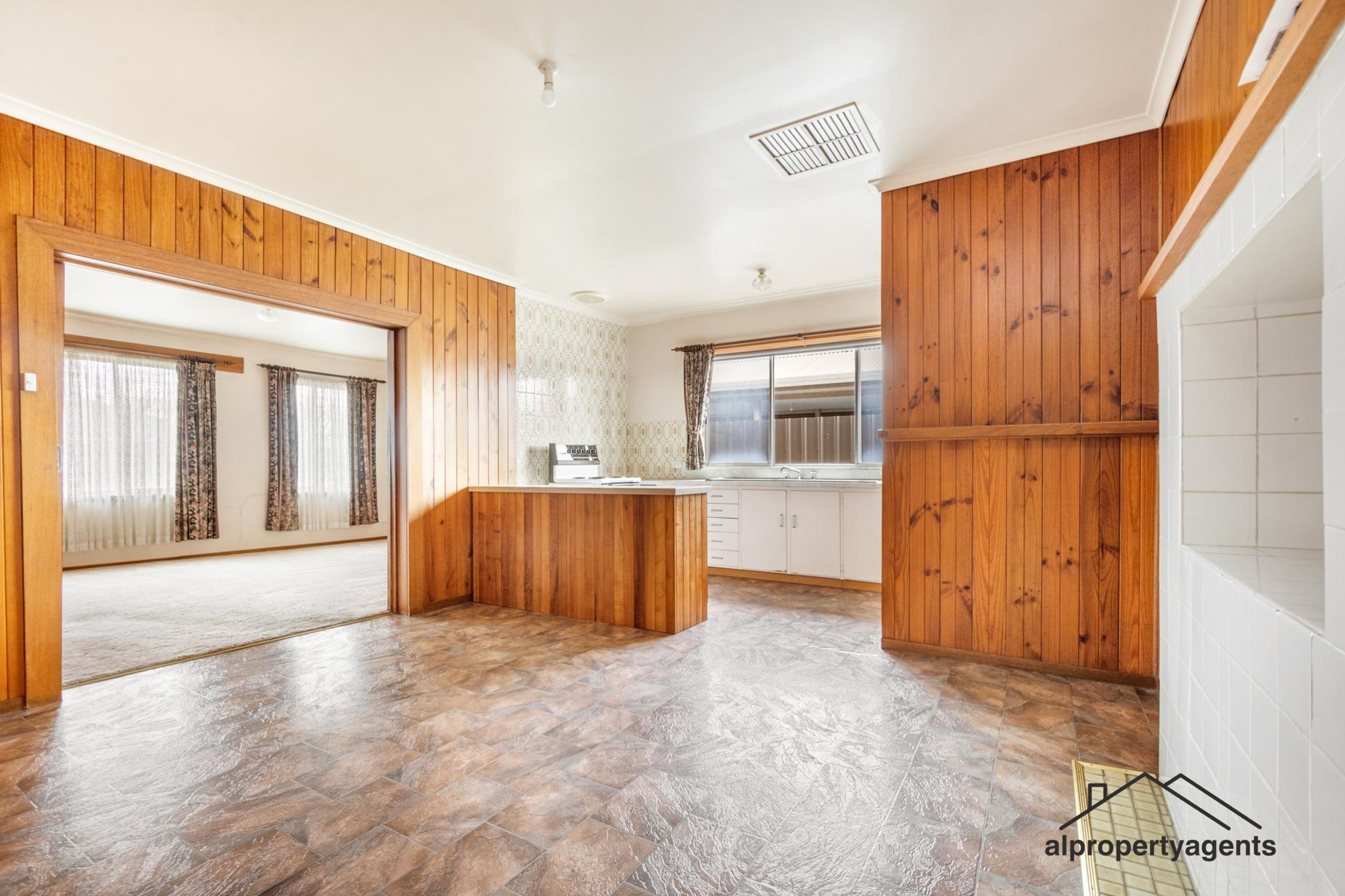 19 Anderson Street, Horsham VIC 3400, Horsham - Thumbnail 4