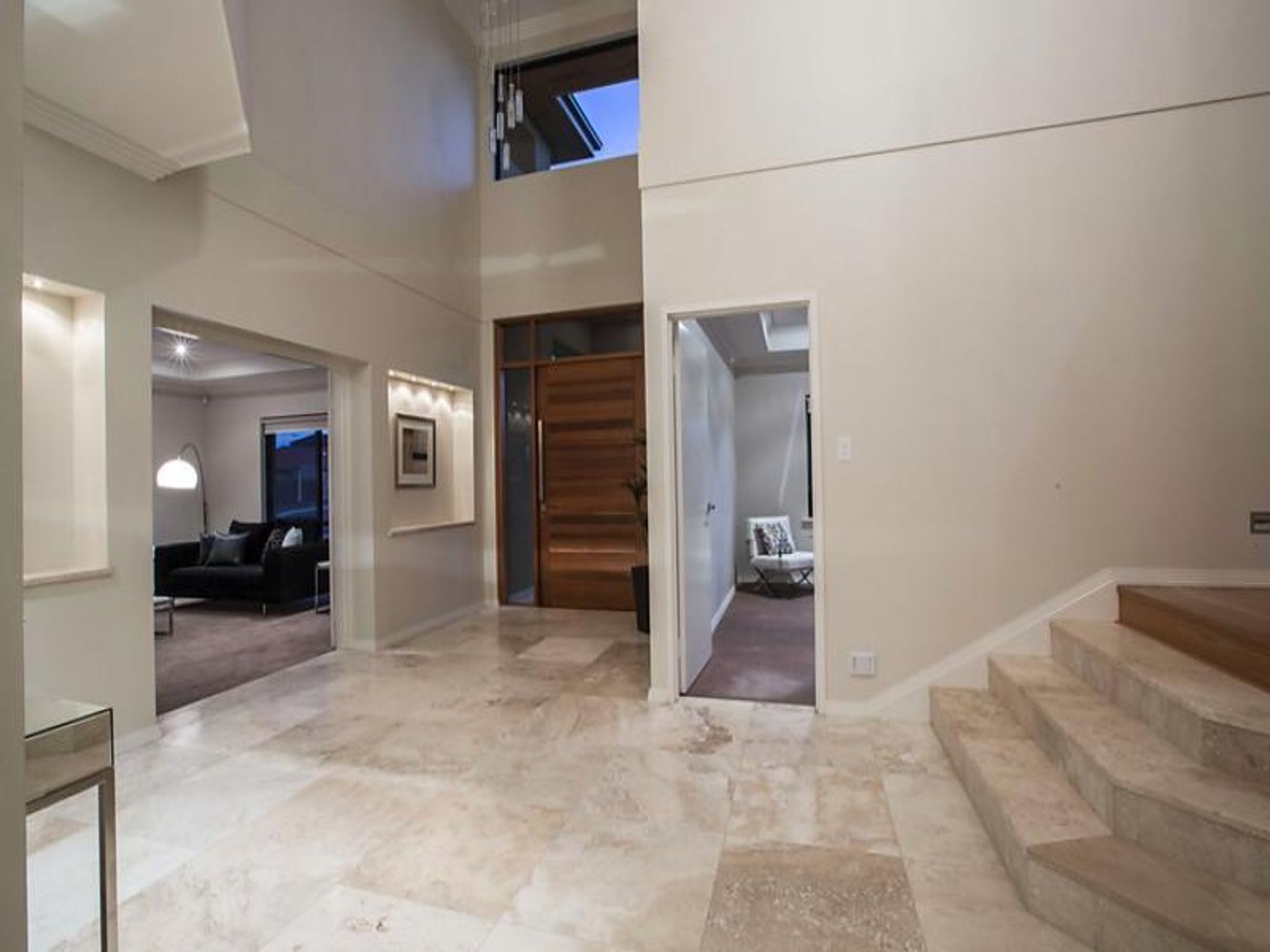 16 Cherrytree Gardens, Stirling - Thumbnail 4