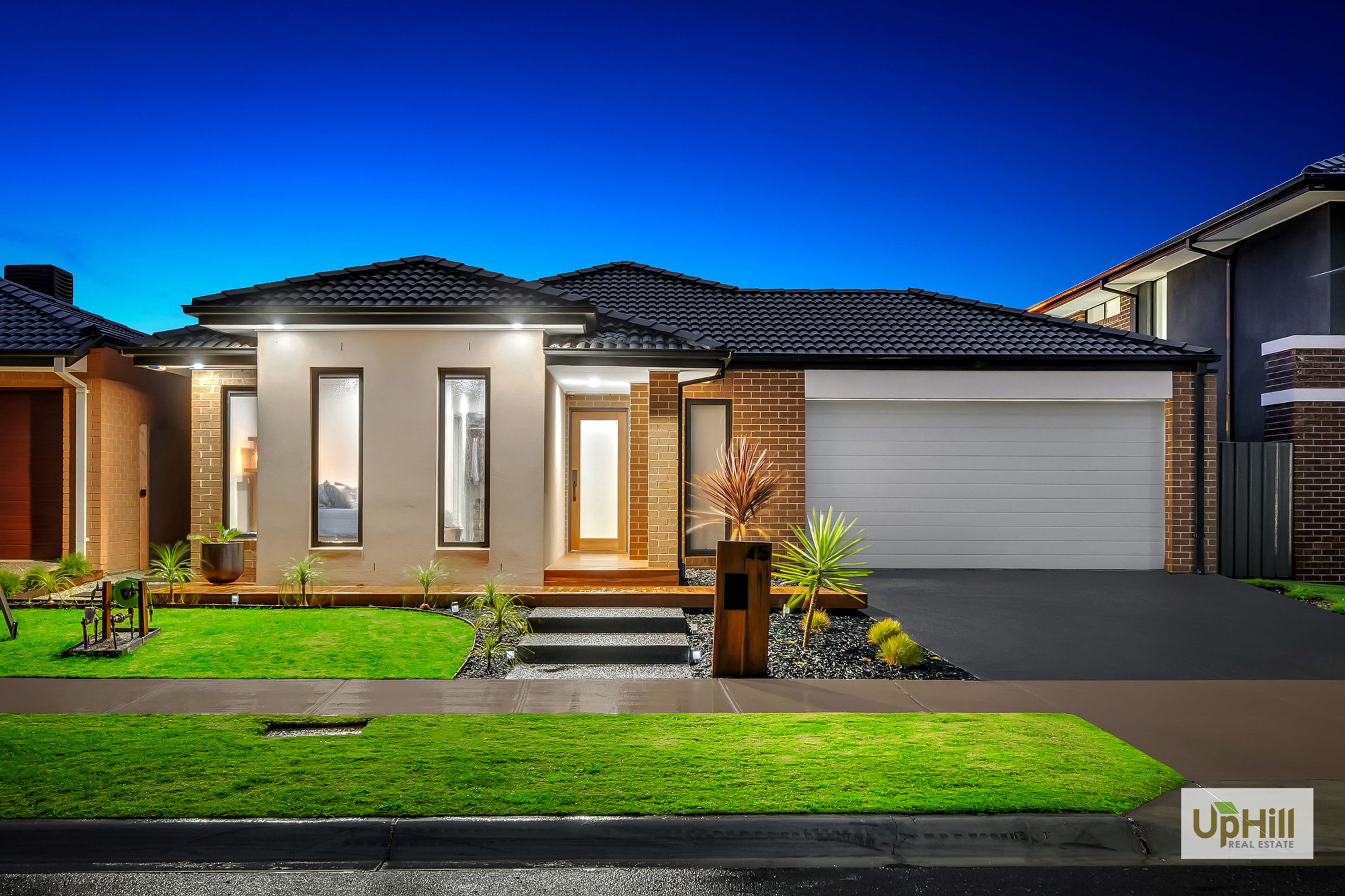 45 Castillo Avenue, Clyde North - Thumbnail 2