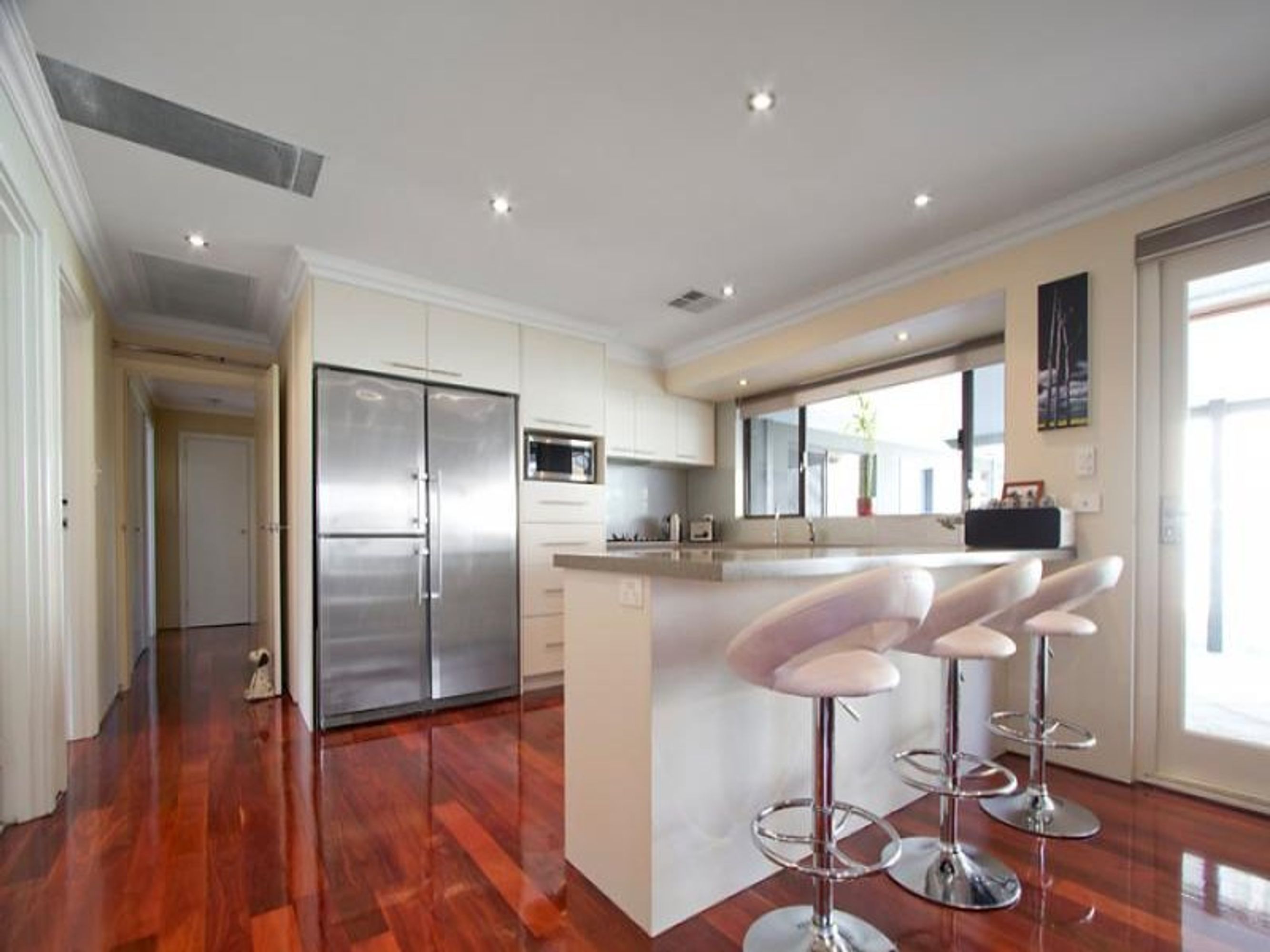 10 Macaulay Avenue, Duncraig - Thumbnail 4