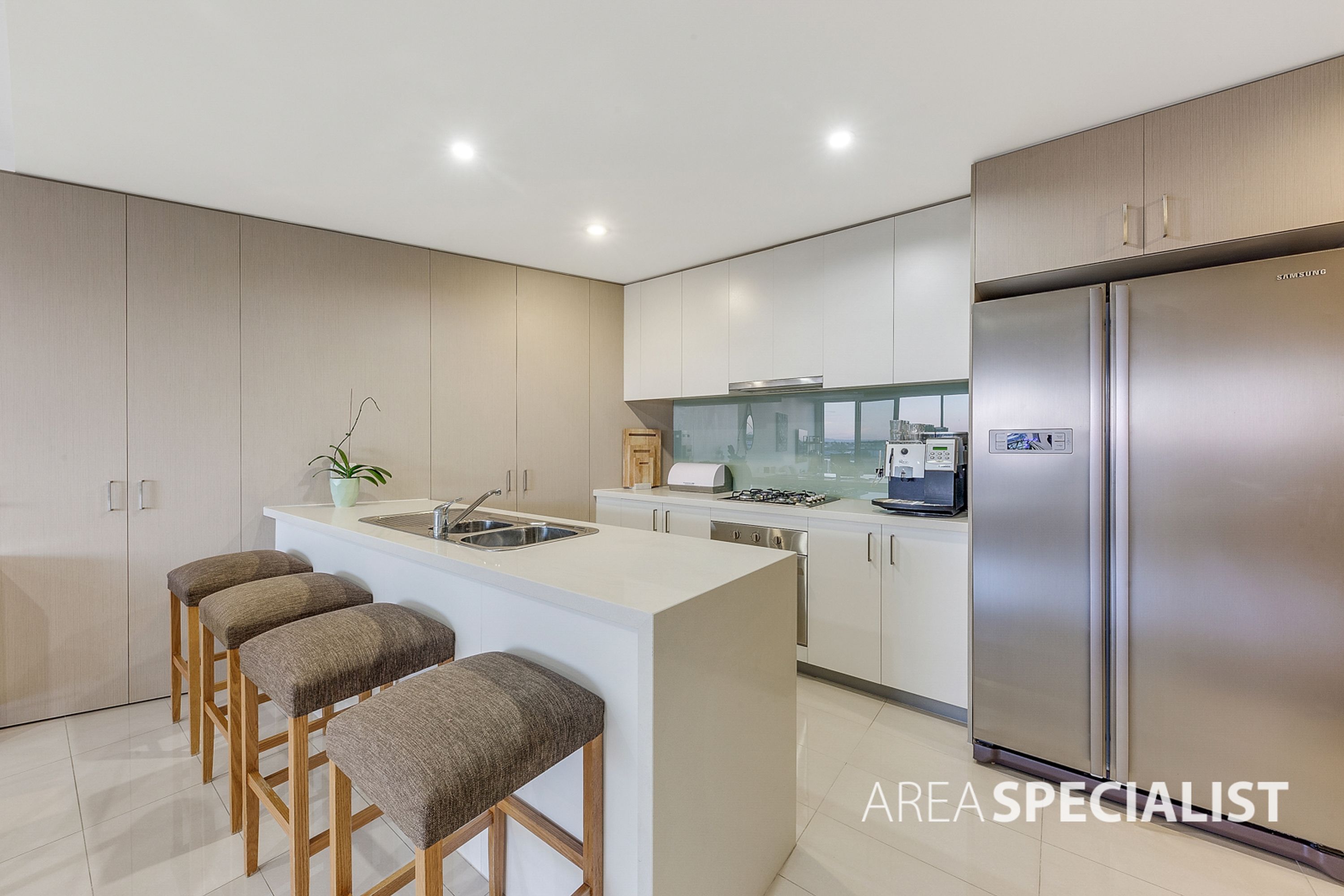 27/1 Woodward Way, Caroline Springs VIC 3023, Caroline Springs - Thumbnail 3