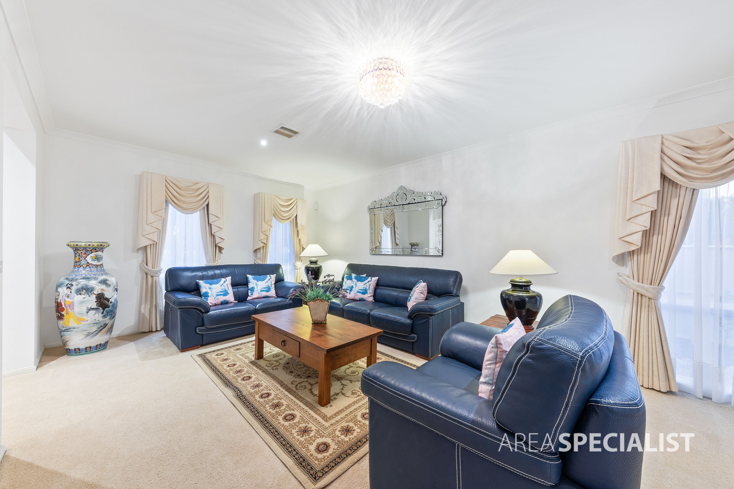 7 Edgewater Circuit, Cairnlea VIC 3023, Cairnlea - Thumbnail 5
