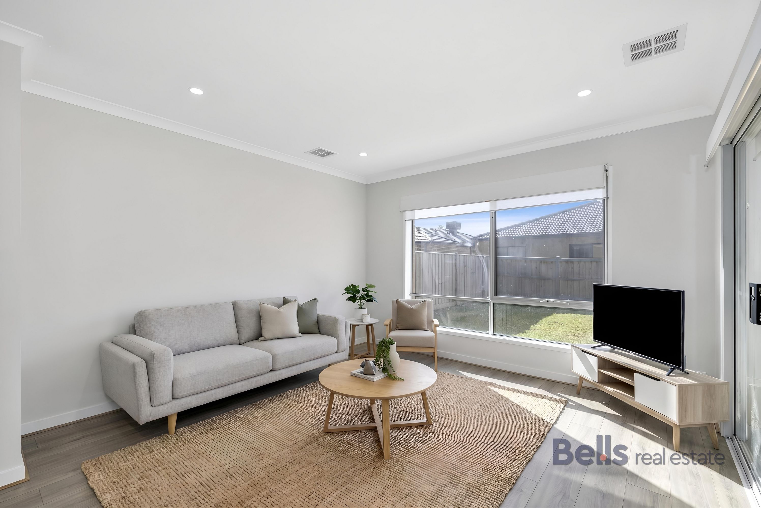 26 Bishopgate Boulevard, Bonnie Brook - Image 1