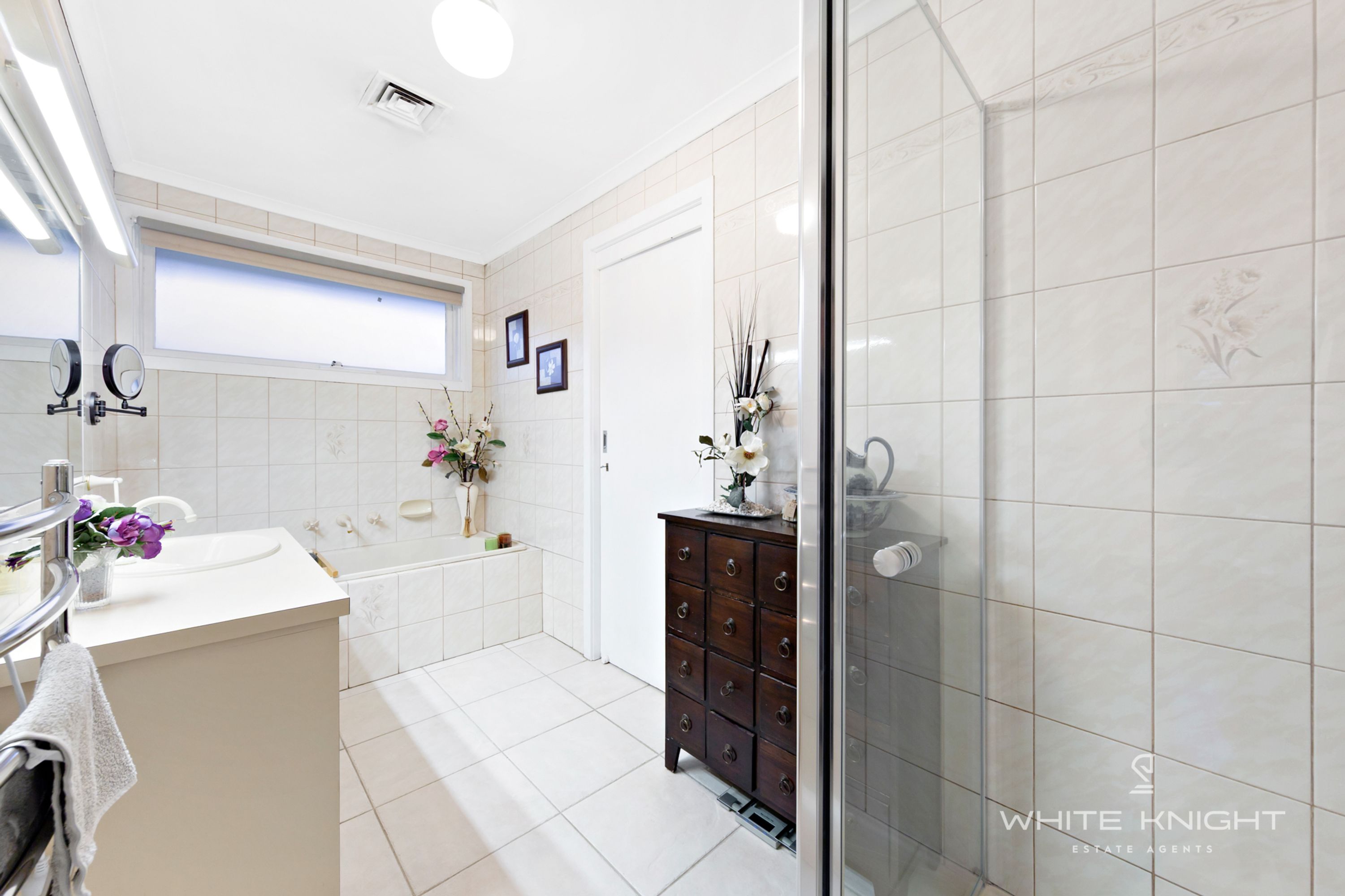 22 Revell Crescent, St Albans VIC 3021, St Albans - Thumbnail 3