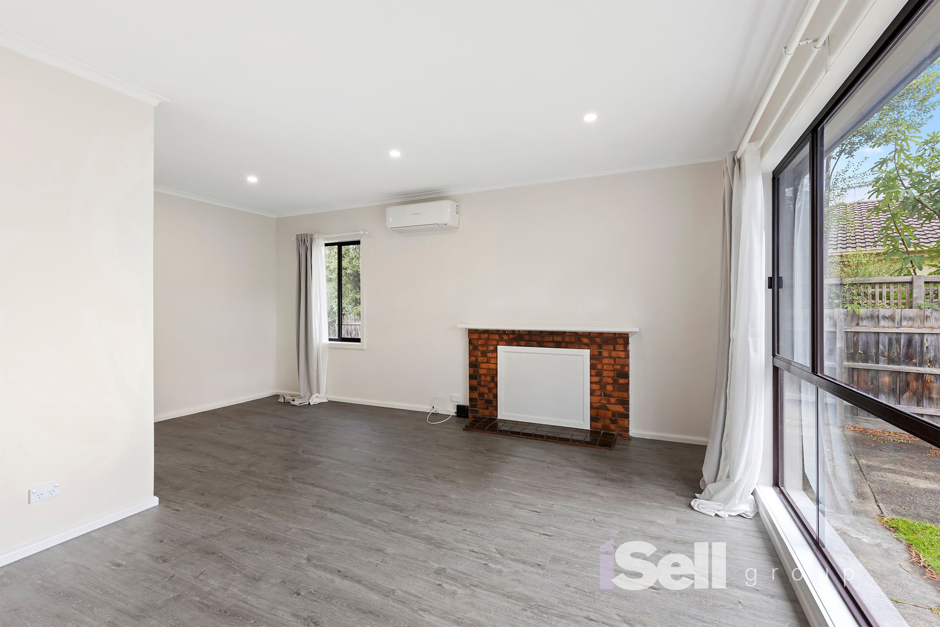 22 Charlton Street, Springvale - Thumbnail 2