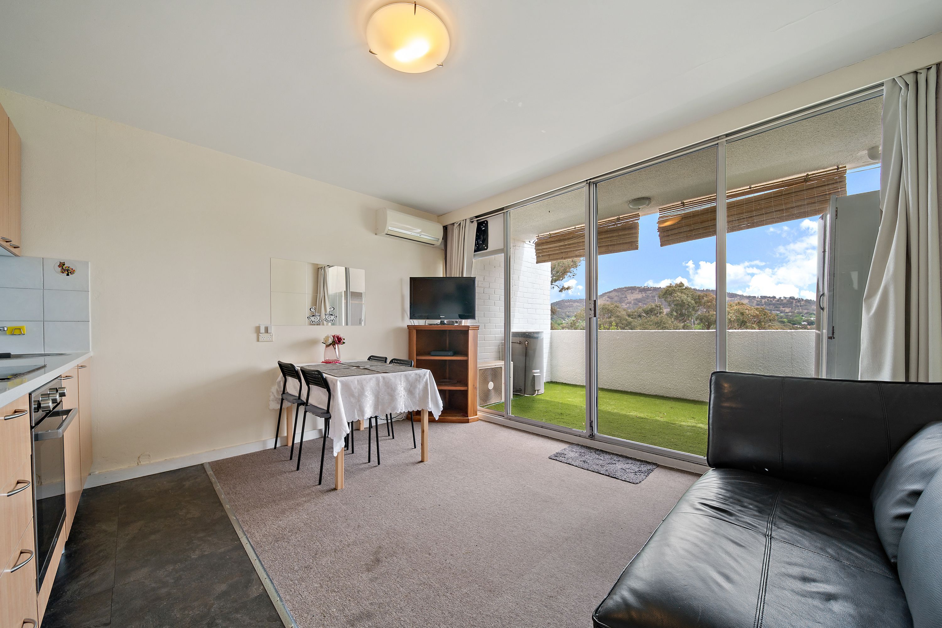 19/4 Wilkins Street, Mawson - Thumbnail 3